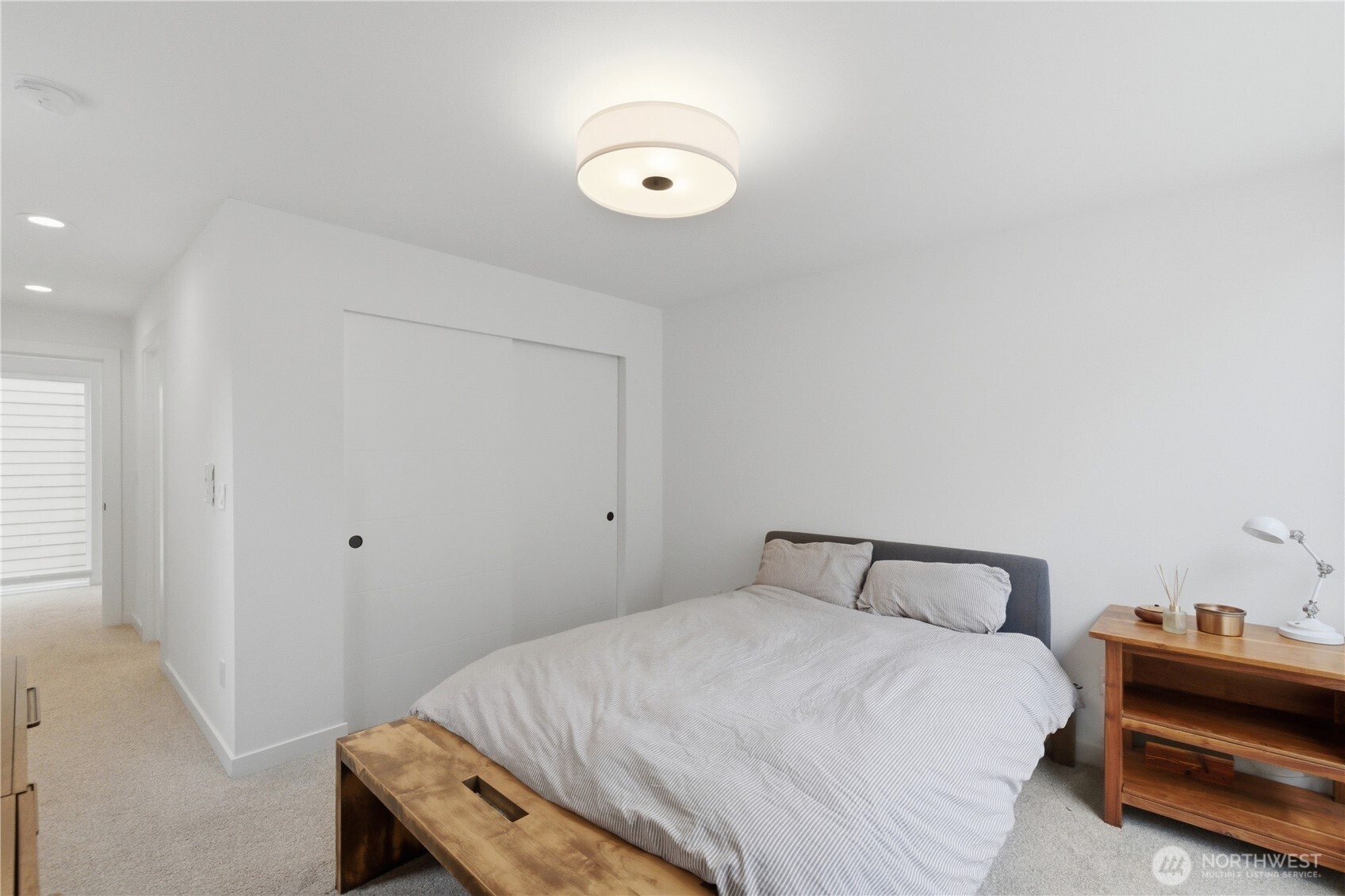 909 Hiawatha Place C Property Photo 17