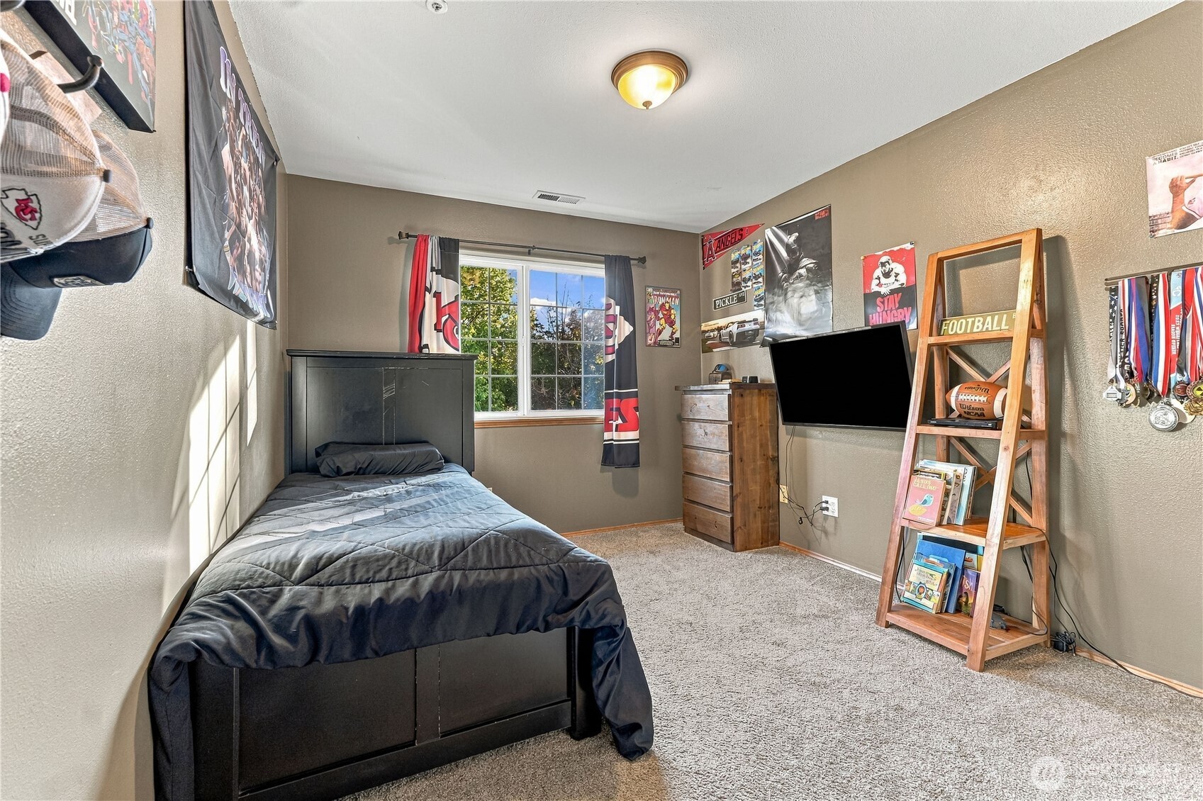 2434 Highland View Drive Property Photo 34