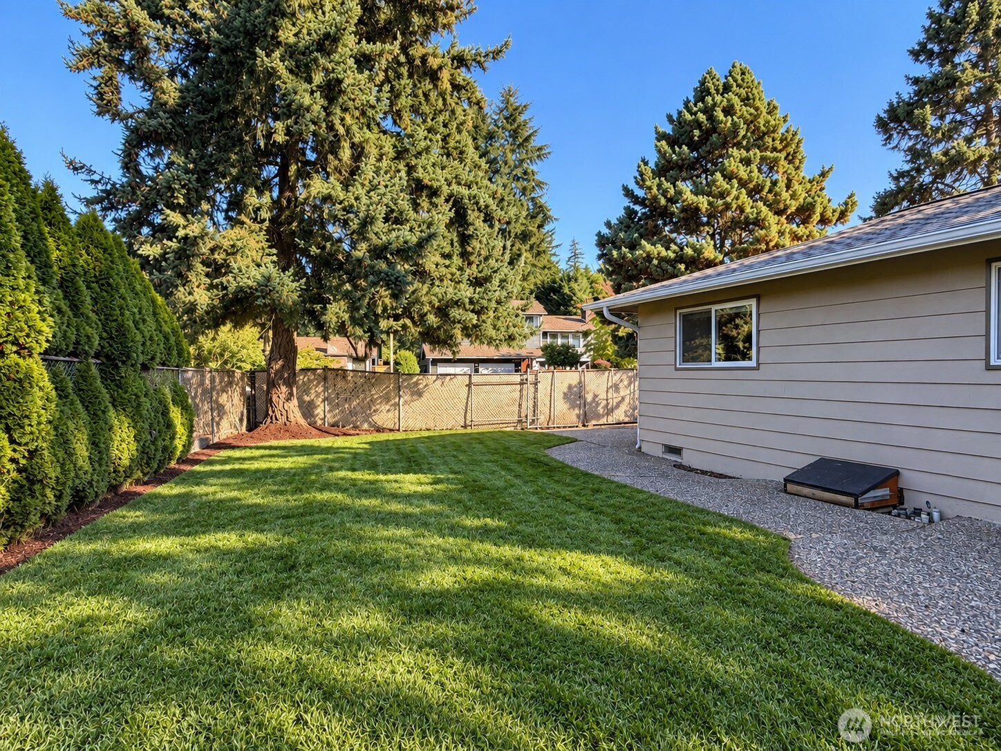 8916 Ne 141st Street Property Photo 18