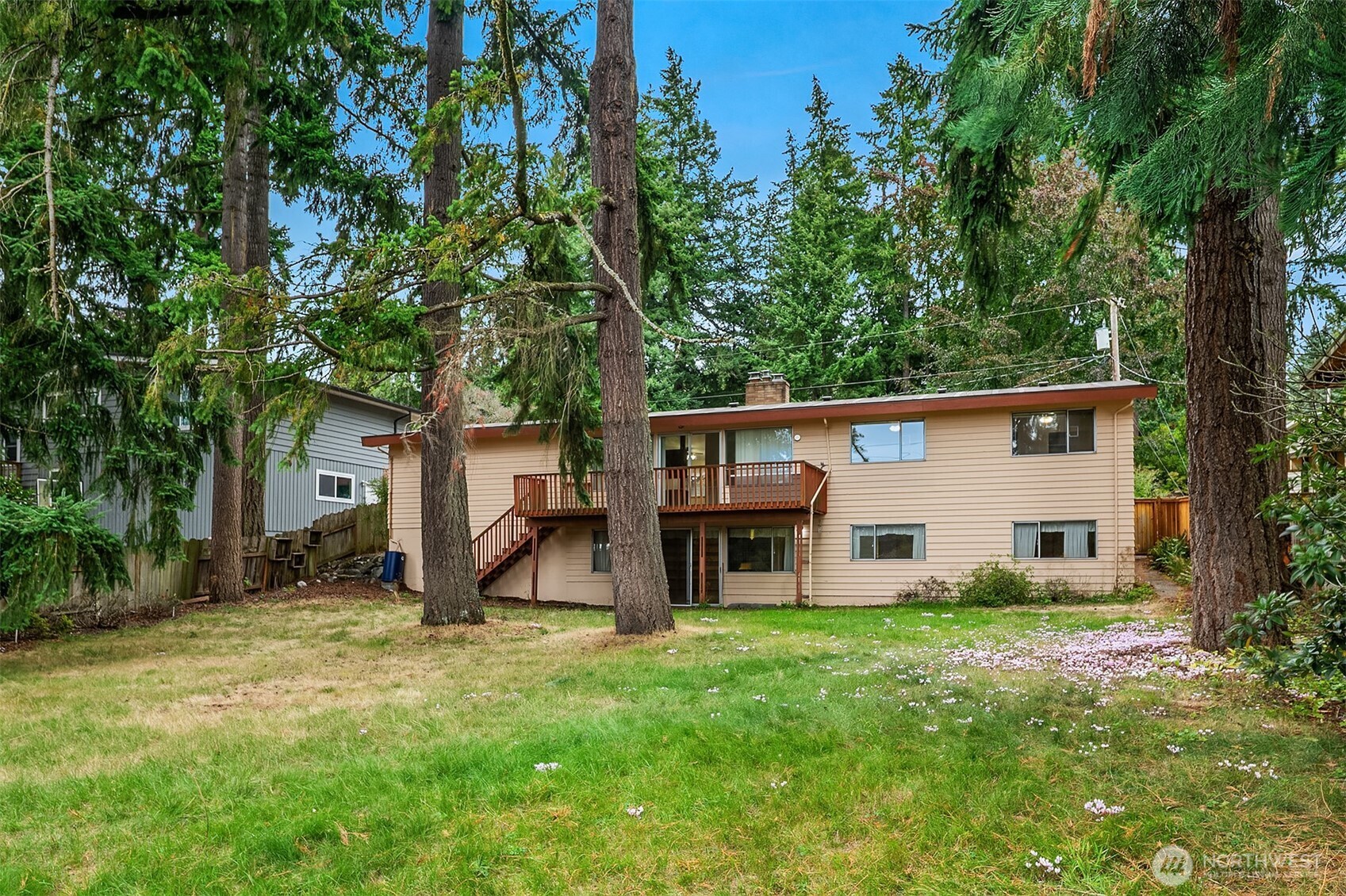 5653 125th Avenue Property Photo 2
