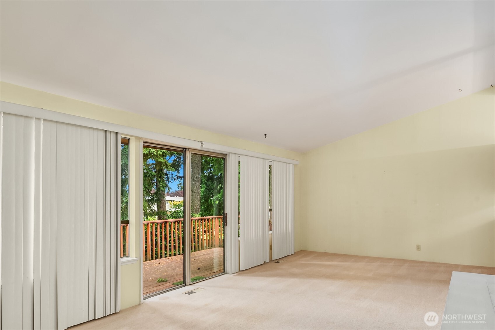5653 125th Avenue Property Photo 7