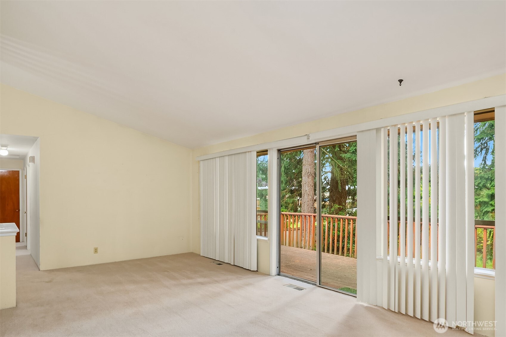 5653 125th Avenue Property Photo 8