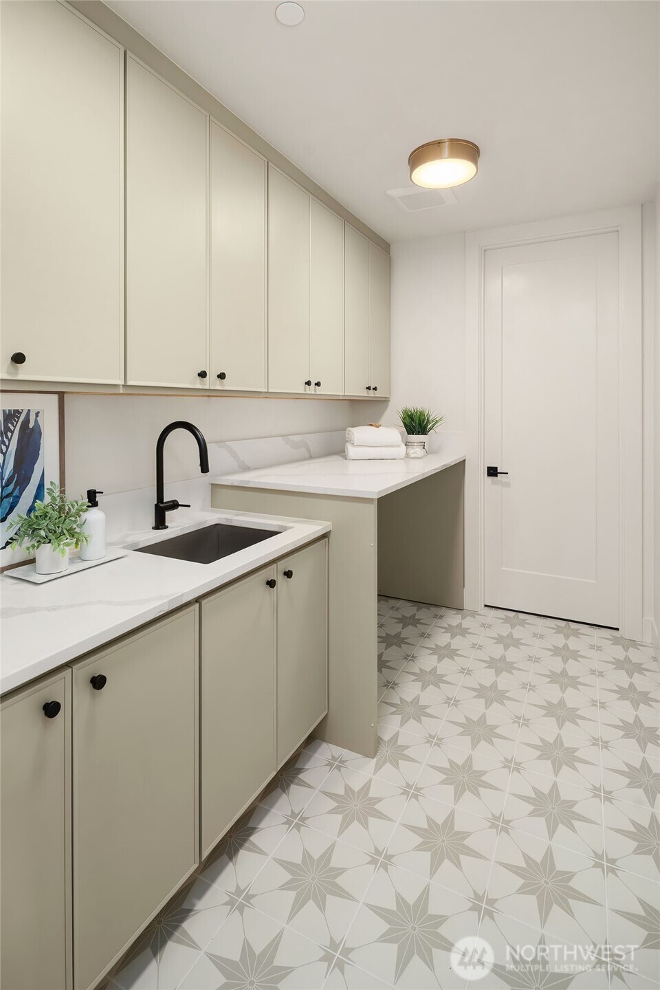 17626 Talbot Road Property Photo 35