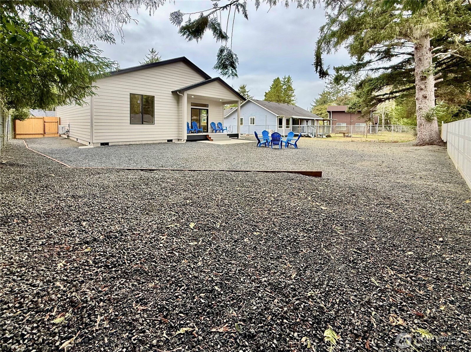 870 Mount Olympus Avenue Property Photo 9