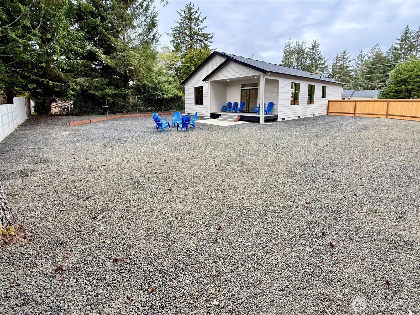 870 Mount Olympus Avenue Property Photo 10