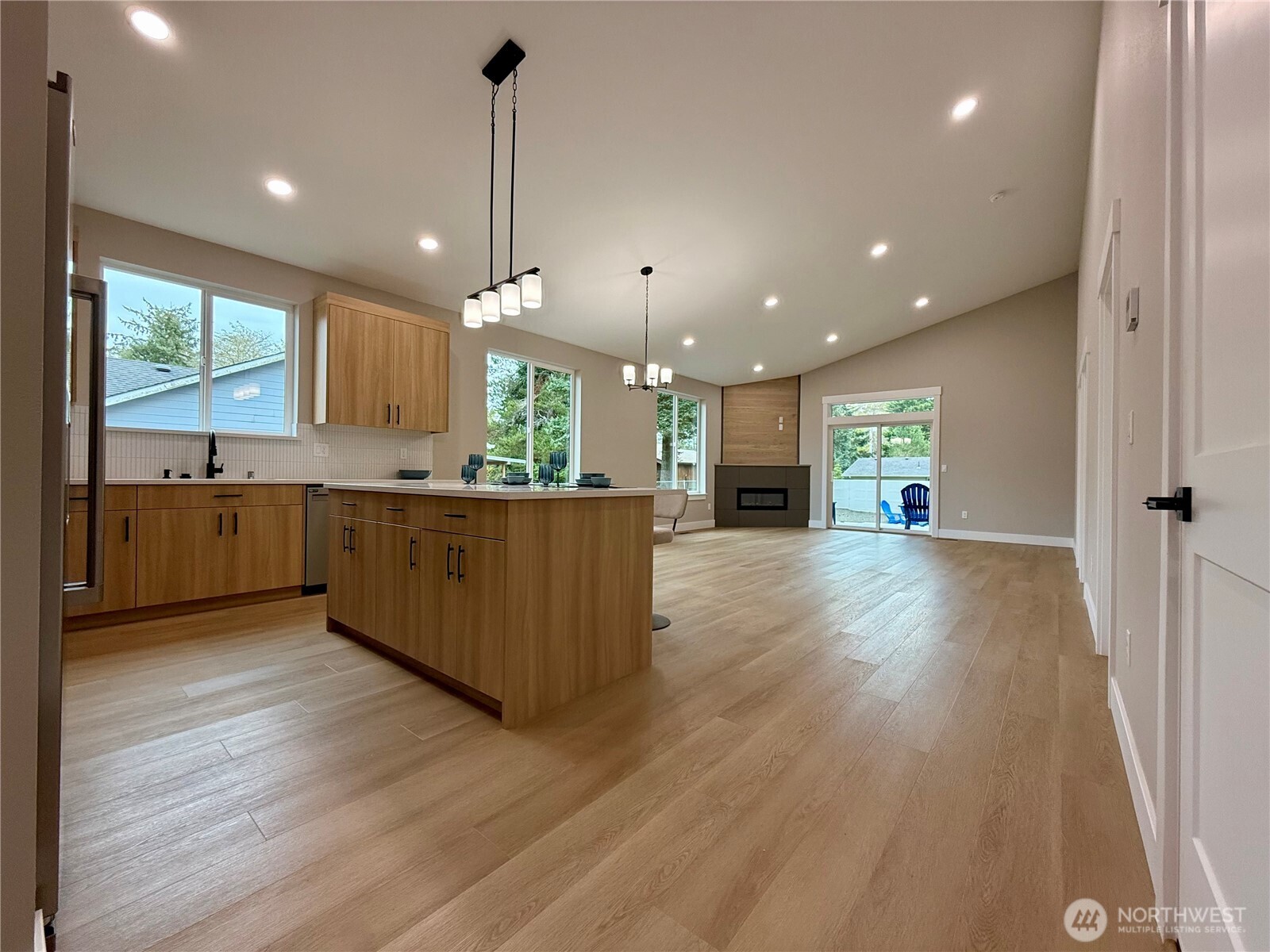 870 Mount Olympus Avenue Property Photo 21