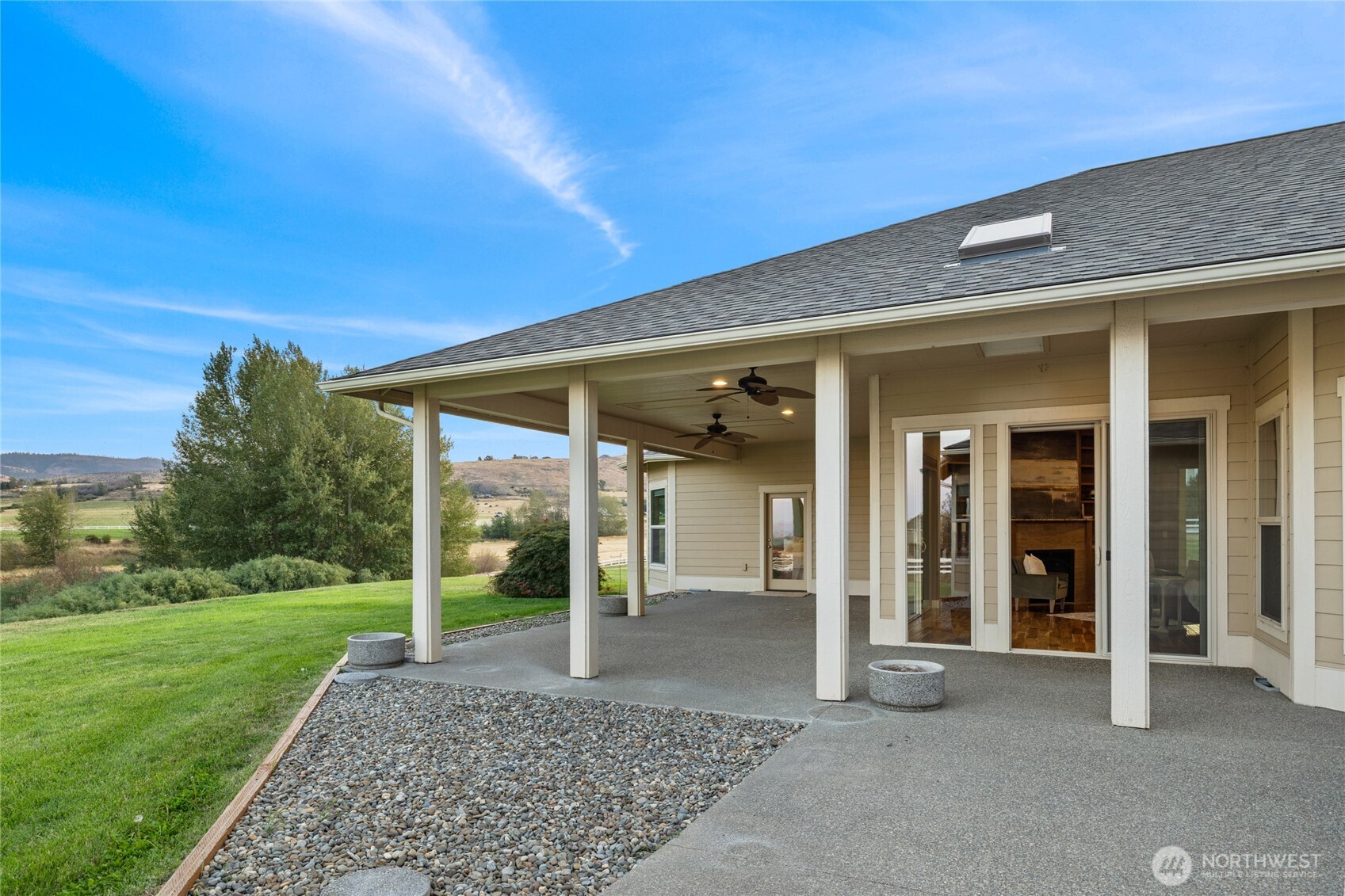 240 Majestic Heights Drive Property Photo 29
