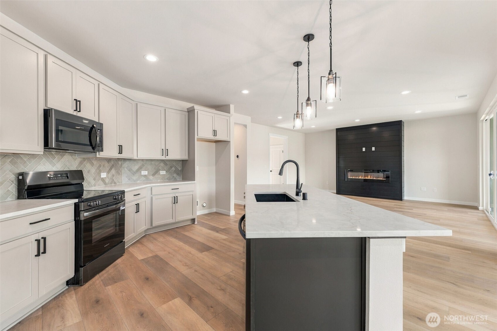 1013 126th Street Ct Property Photo 8