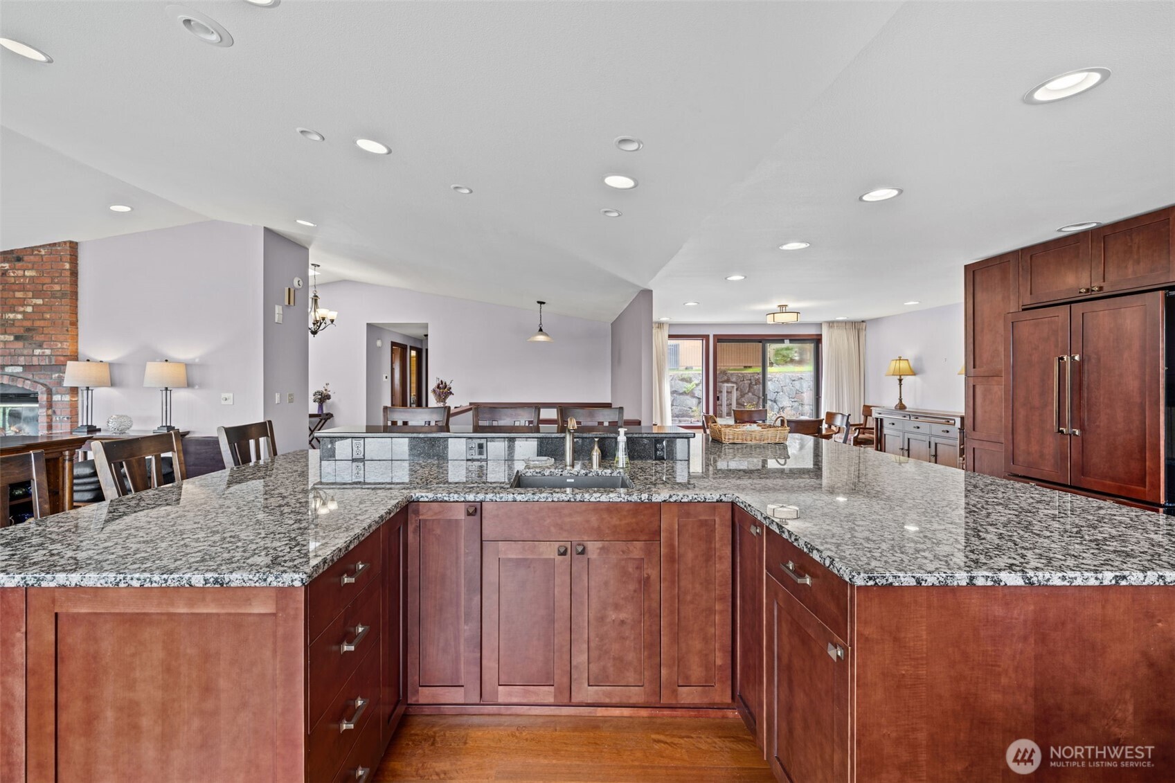1922 Dumas Circle Property Photo 12