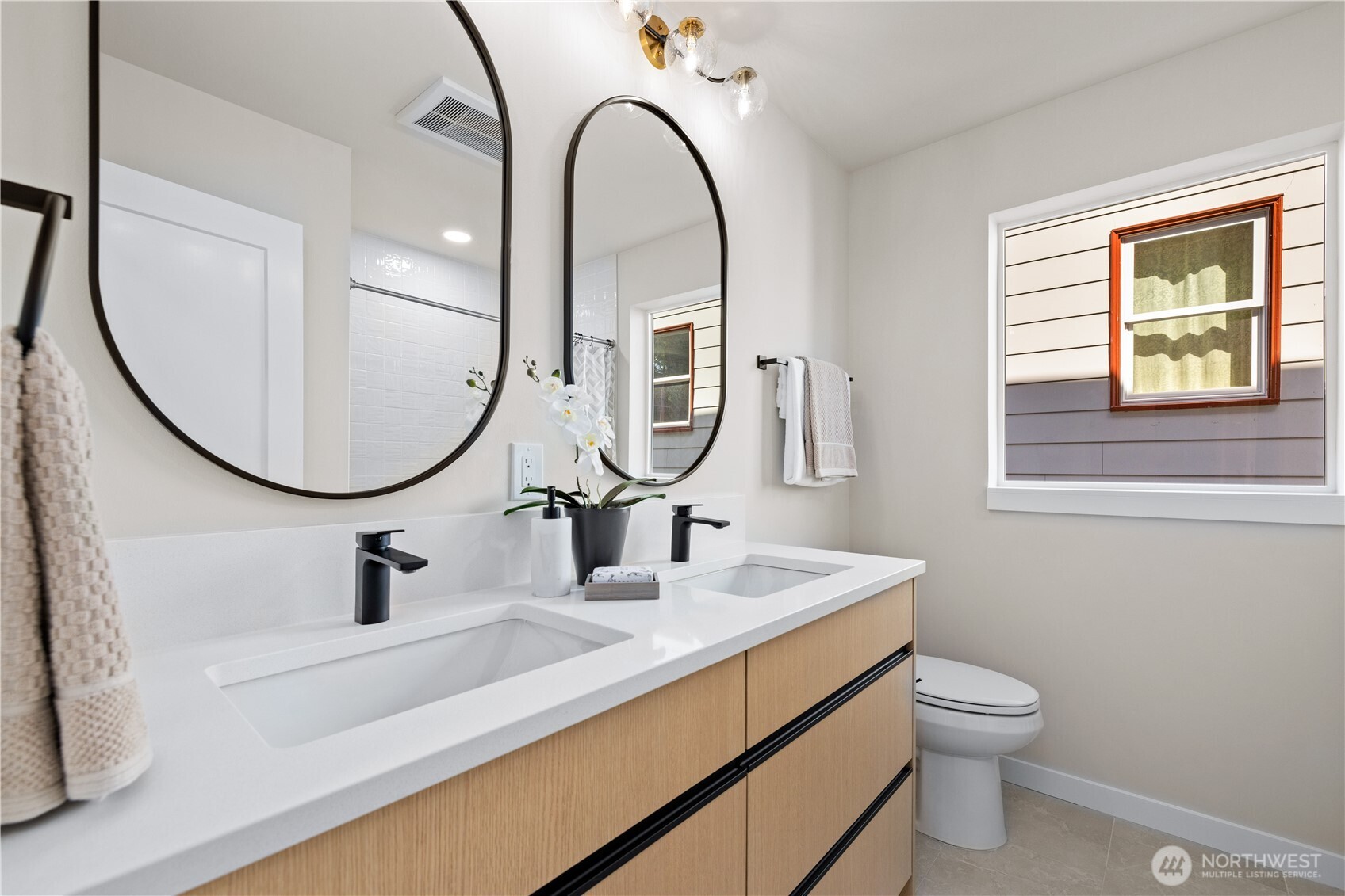 3407 B Nw Market Street Property Photo 23