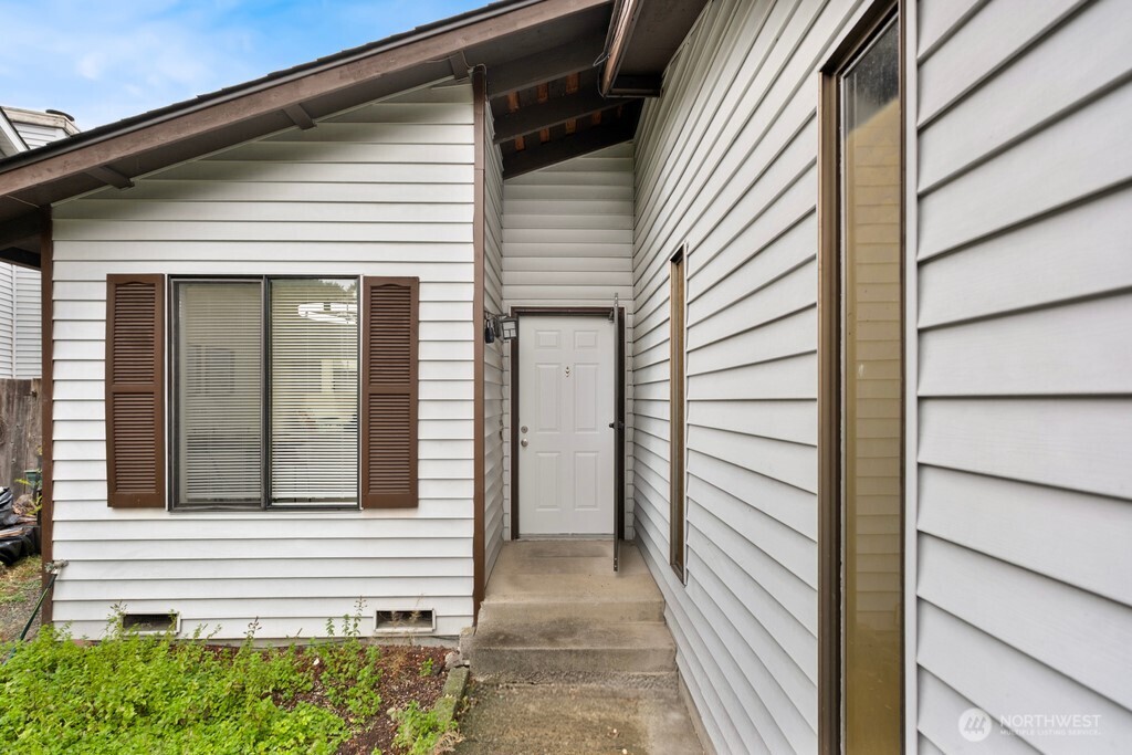 11422 Se 256th Place Property Photo 3