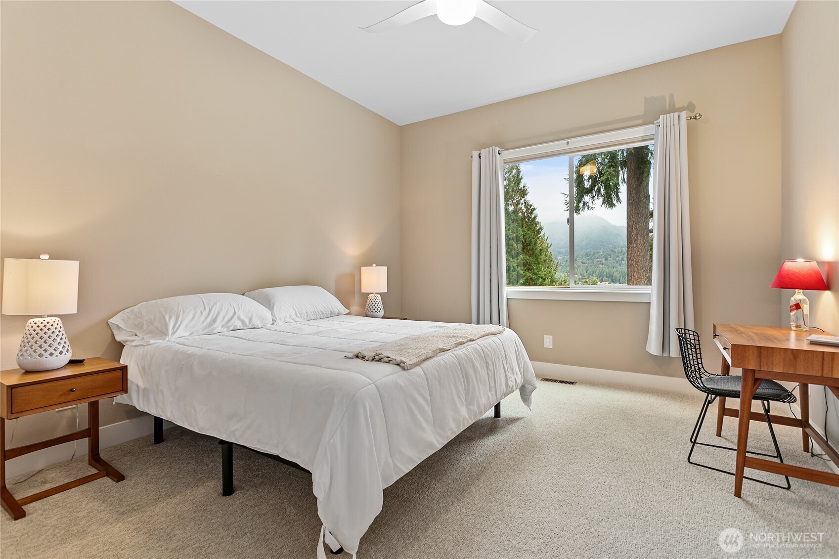 6 Bogey Lane Property Photo 28