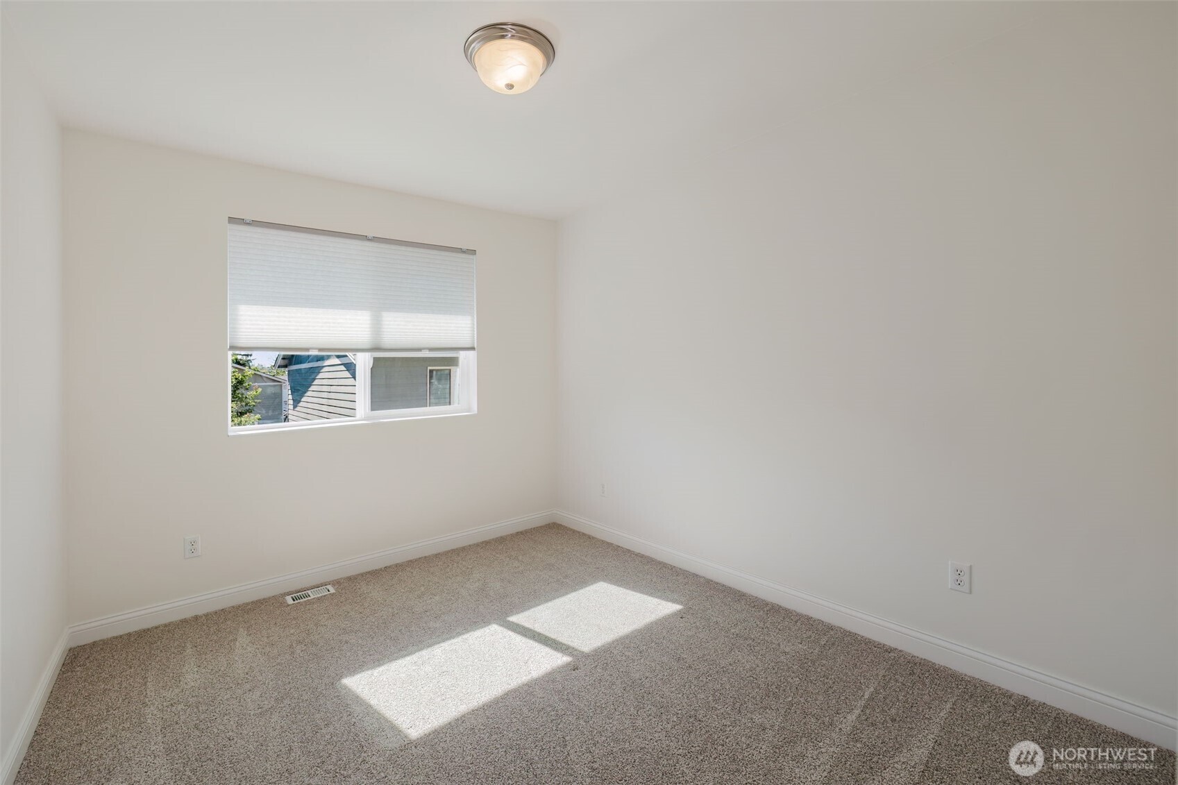 352 Ne Miramar Circle Property Photo 26
