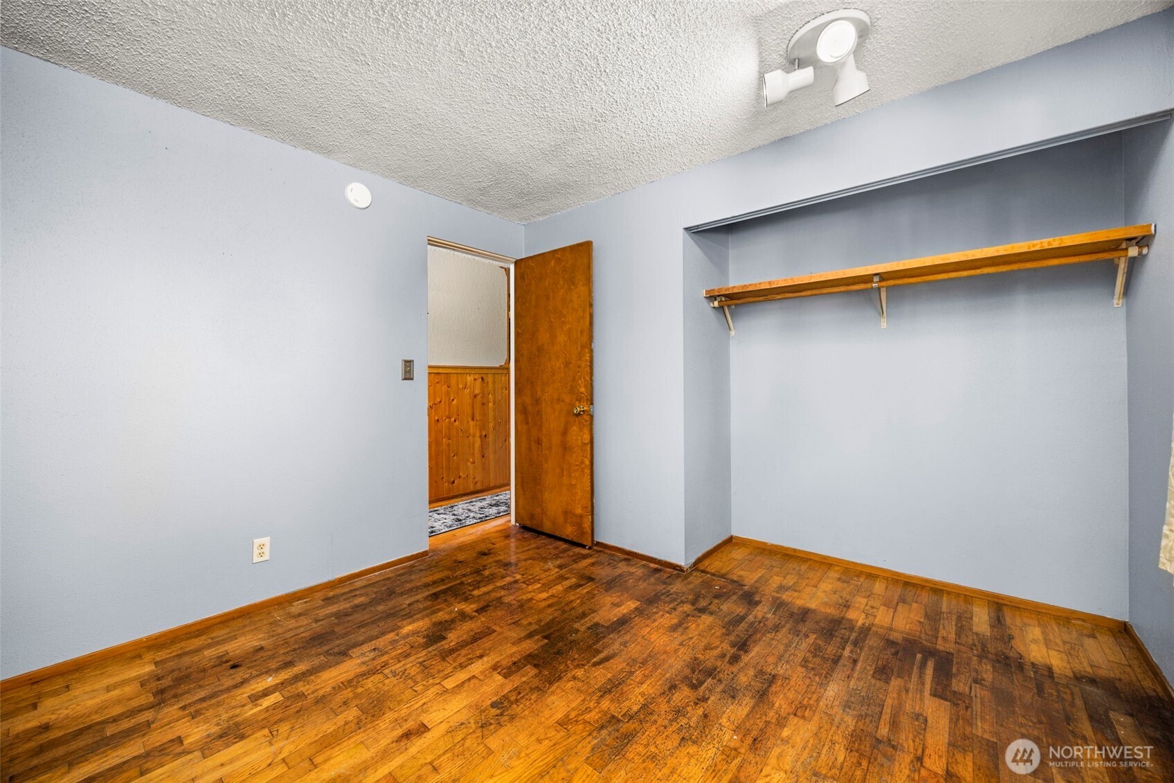 2431 Sidney Lane Property Photo 16