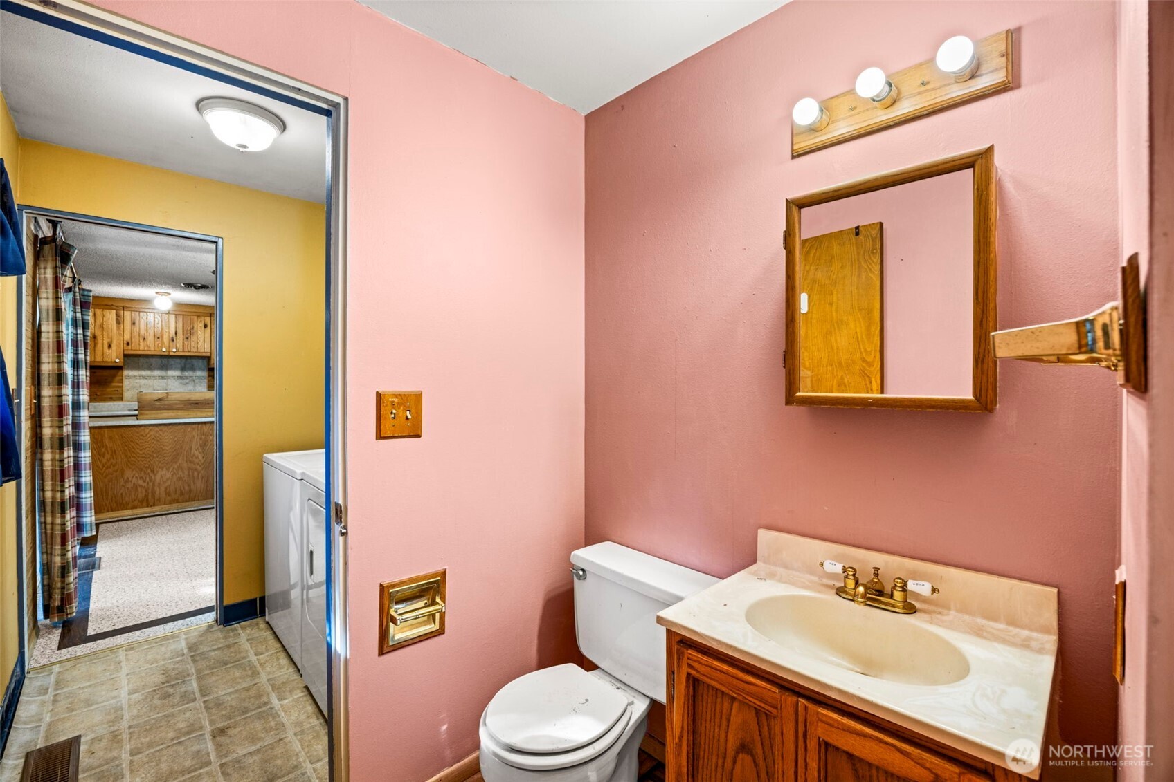 2431 Sidney Lane Property Photo 19
