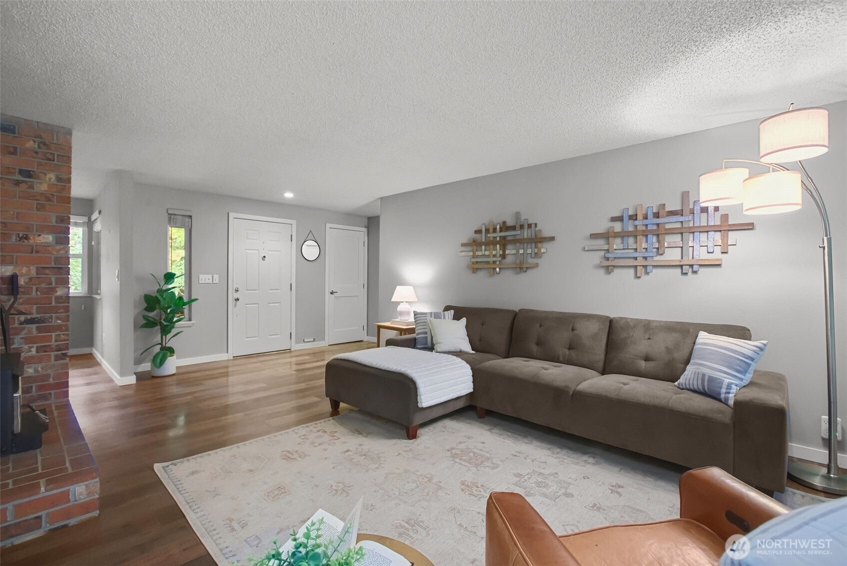 11315 38th Court Property Photo 6