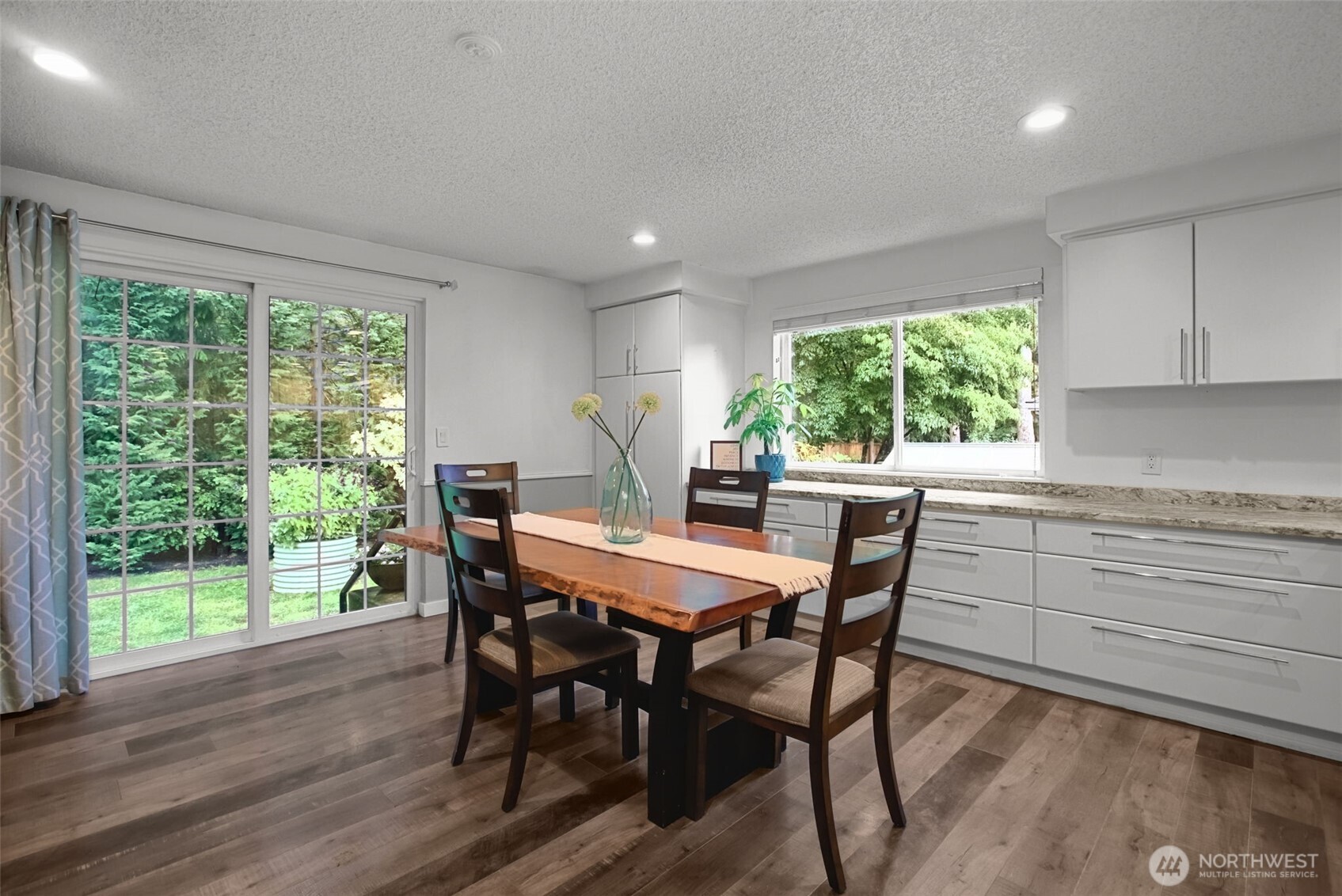 11315 38th Court Property Photo 8