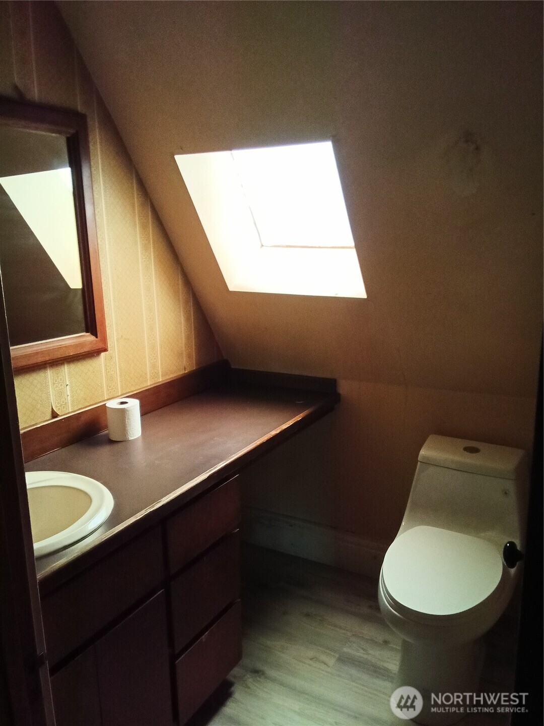 815 N Cushman Avenue Property Photo 11