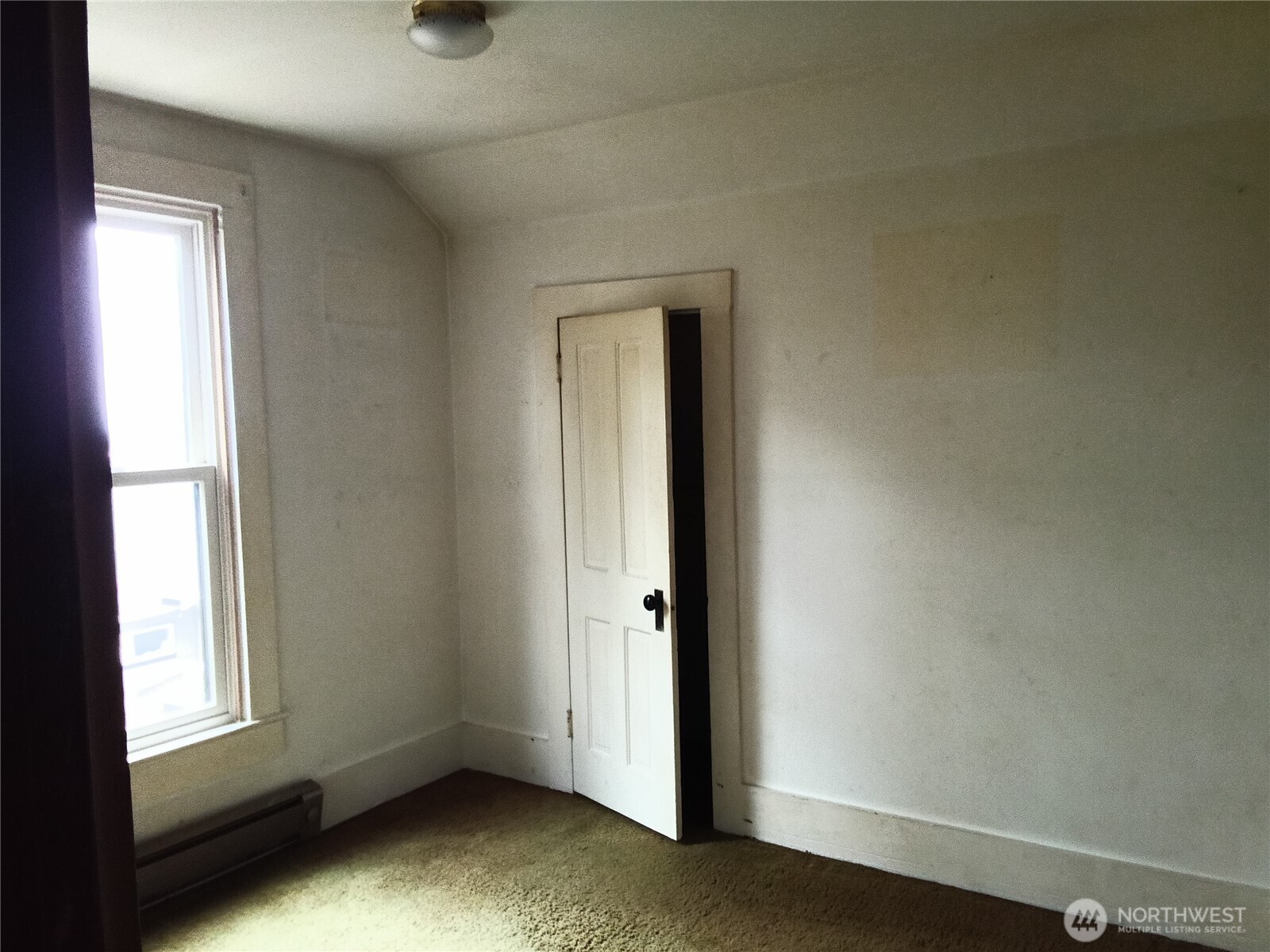 815 N Cushman Avenue Property Photo 13