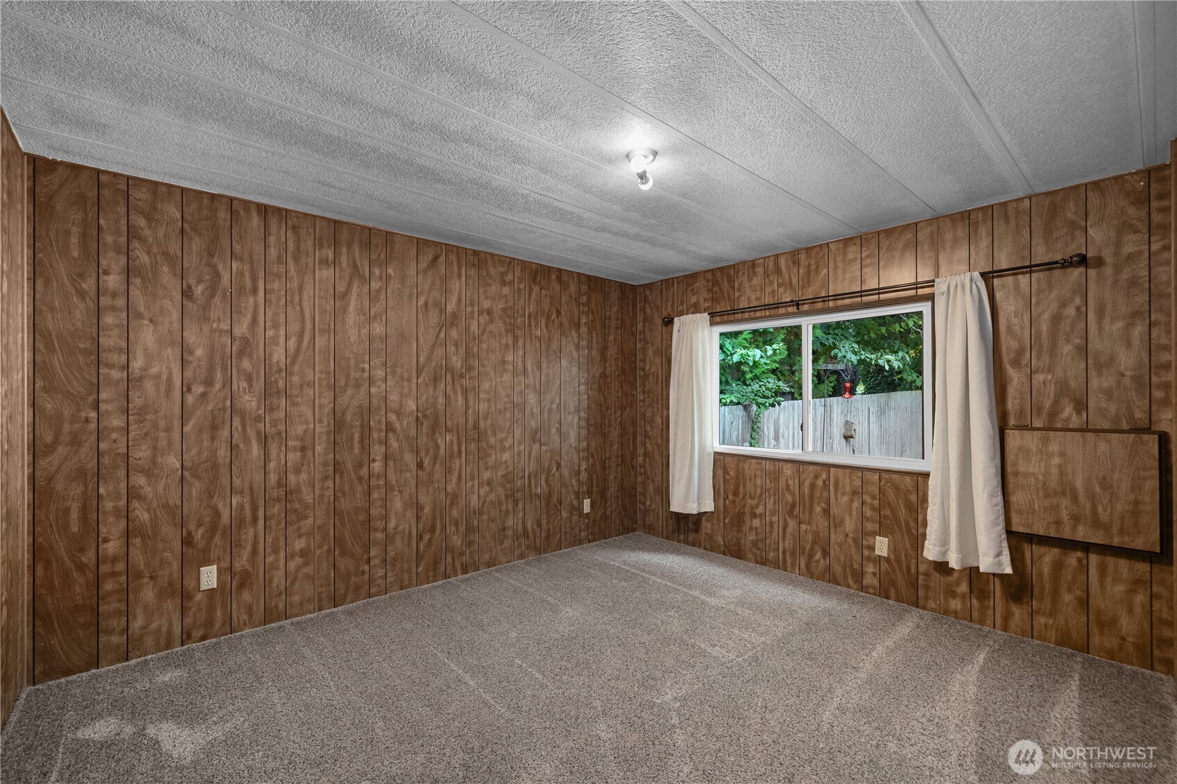 551 Se Crescent Drive Property Photo 21