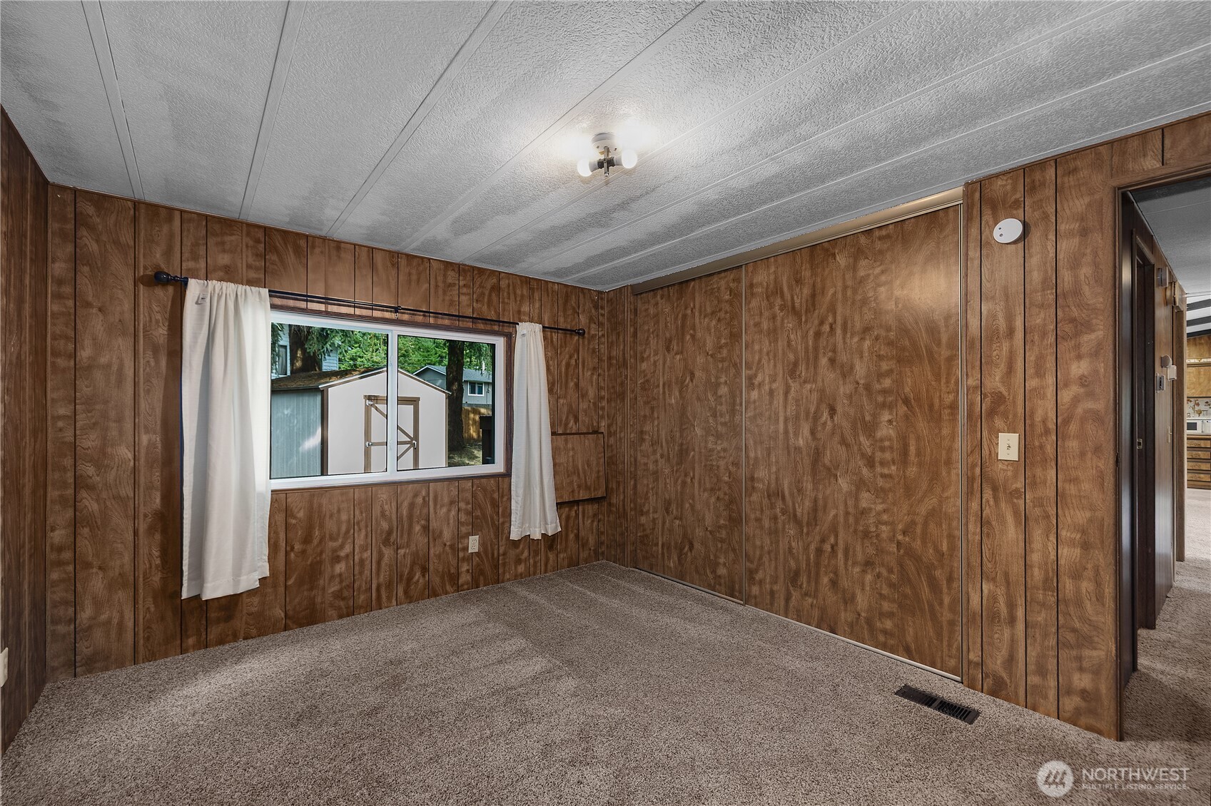 551 Se Crescent Drive Property Photo 22