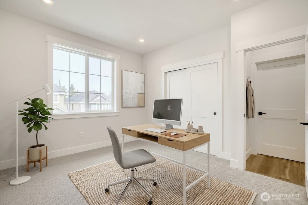 306 182nd Place Property Photo 15
