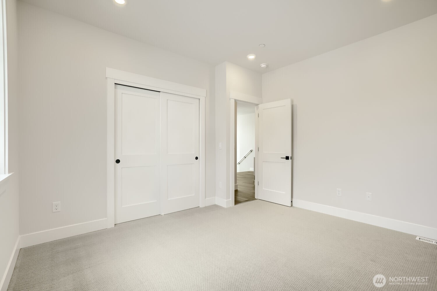 306 182nd Place Property Photo 19