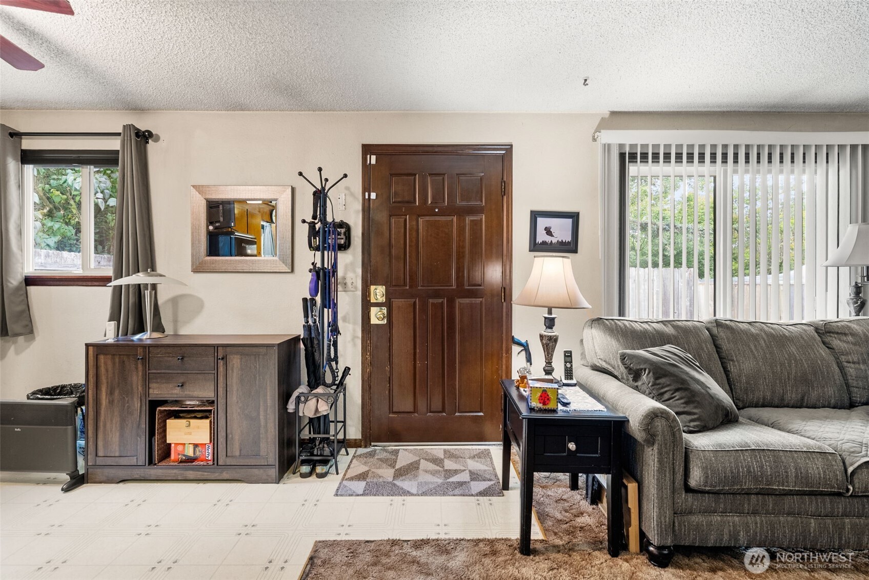 921 923 Central Street Property Photo 5