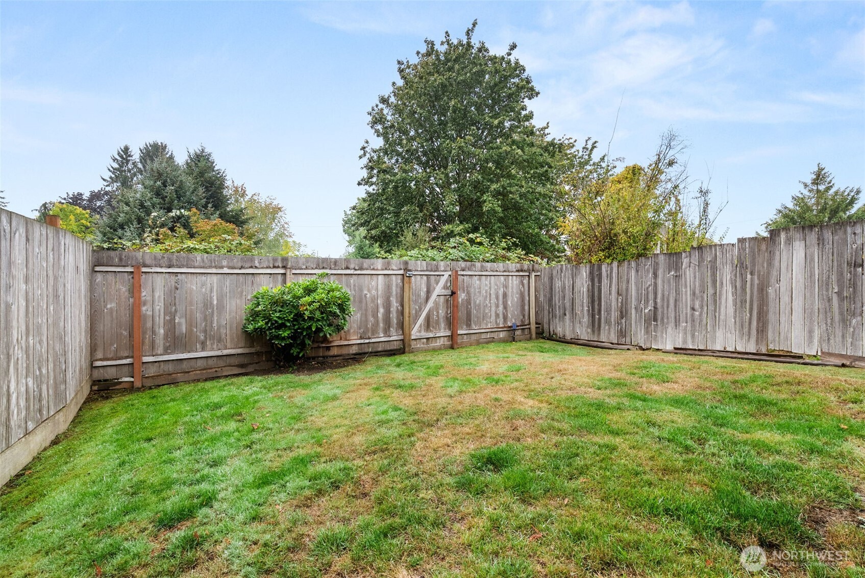 921 923 Central Street Property Photo 16