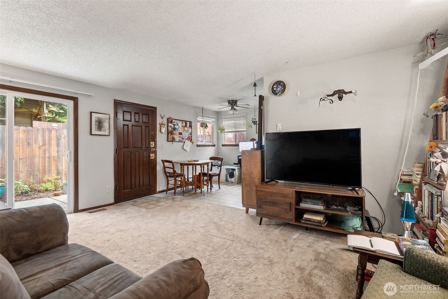 921 923 Central Street Property Photo 20