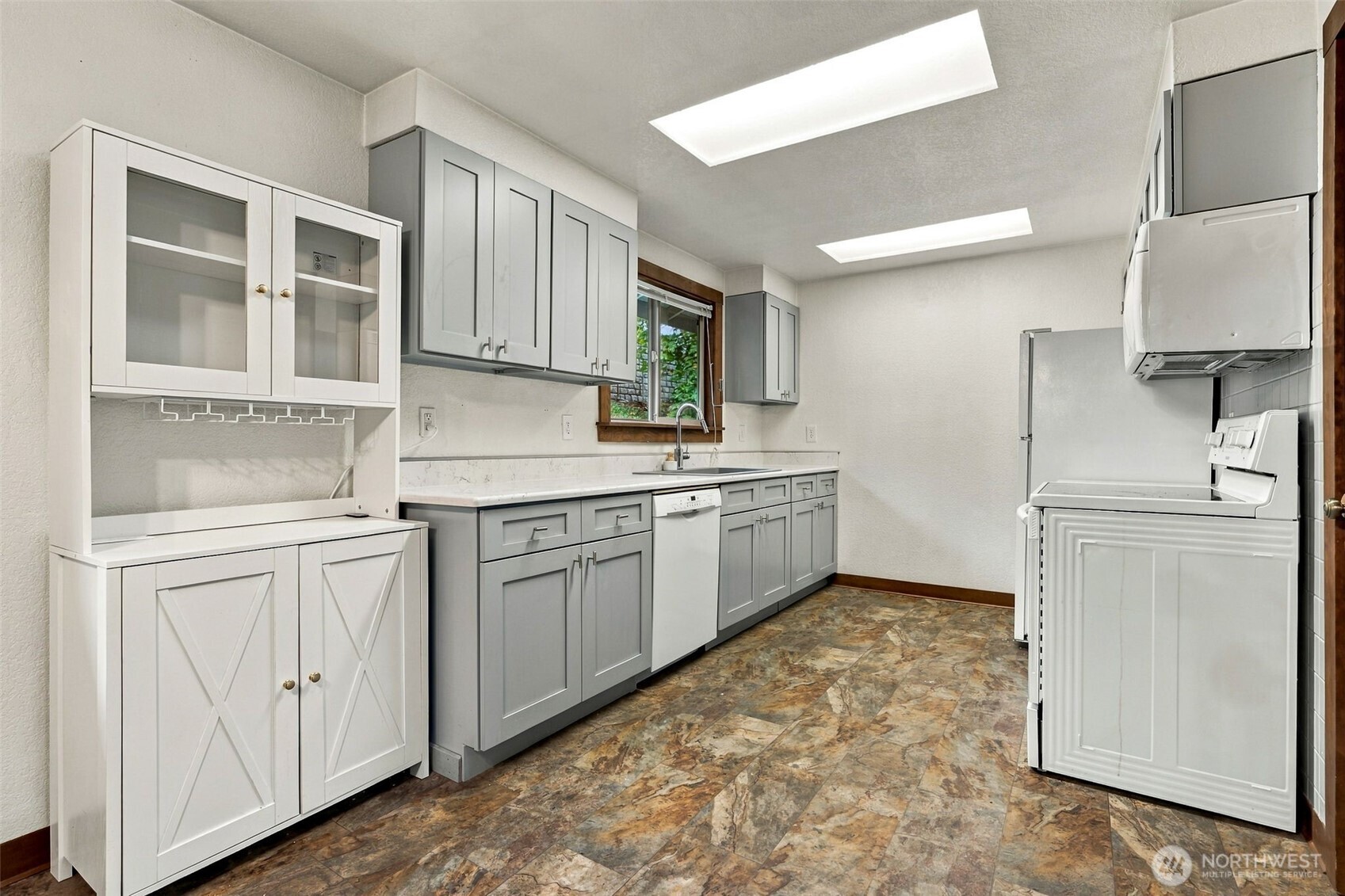 4602 7th Avenue Property Photo 9