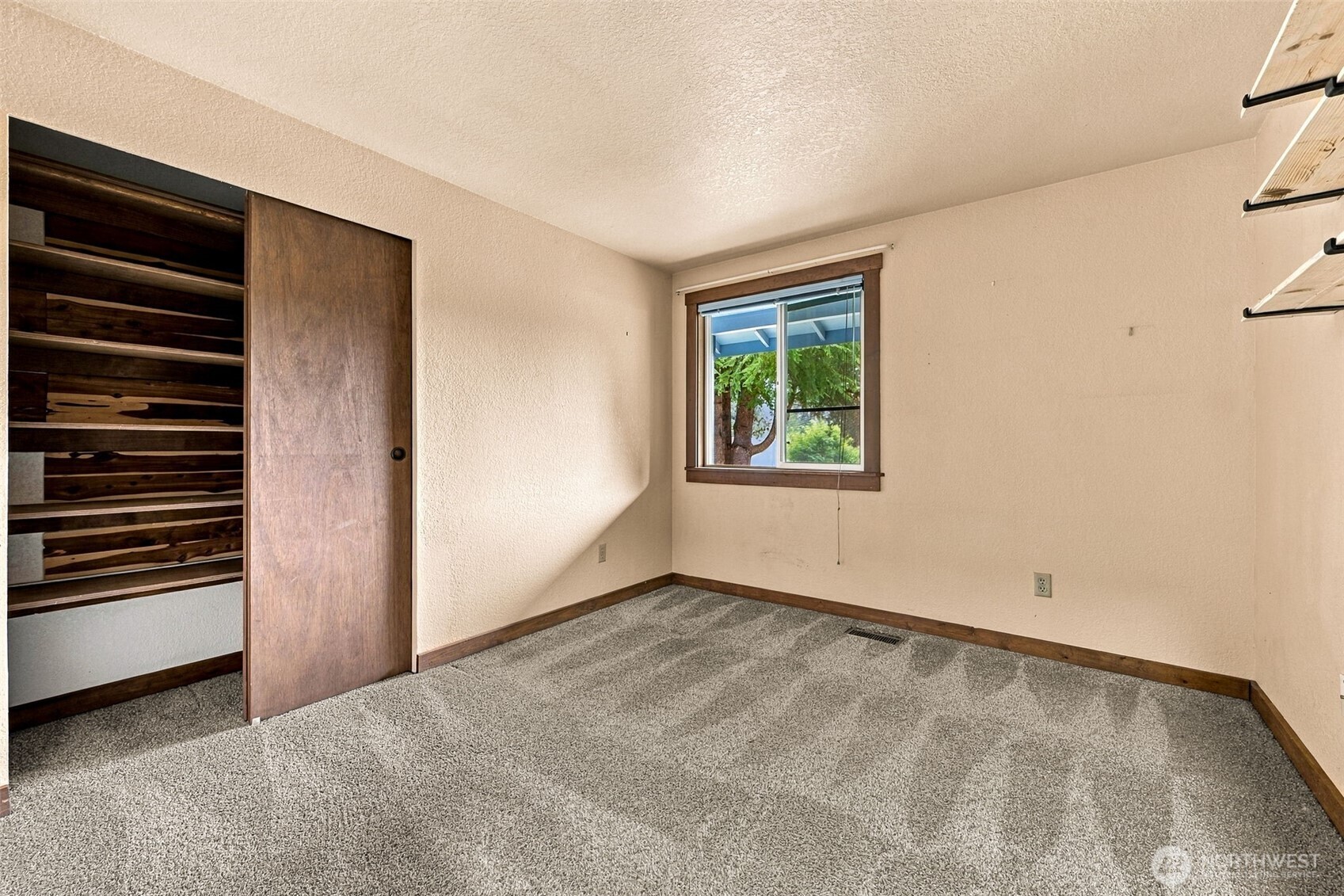 4602 7th Avenue Property Photo 15