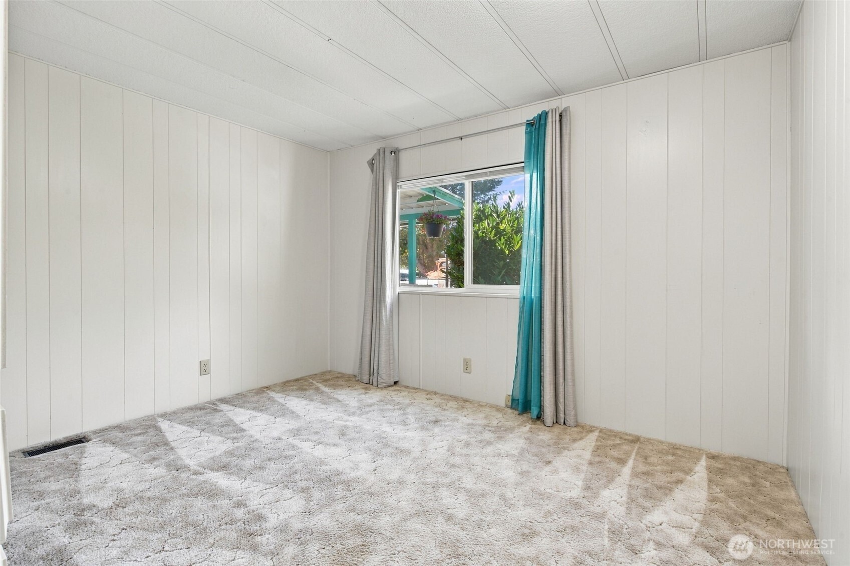 62 Holley Circle Property Photo 24