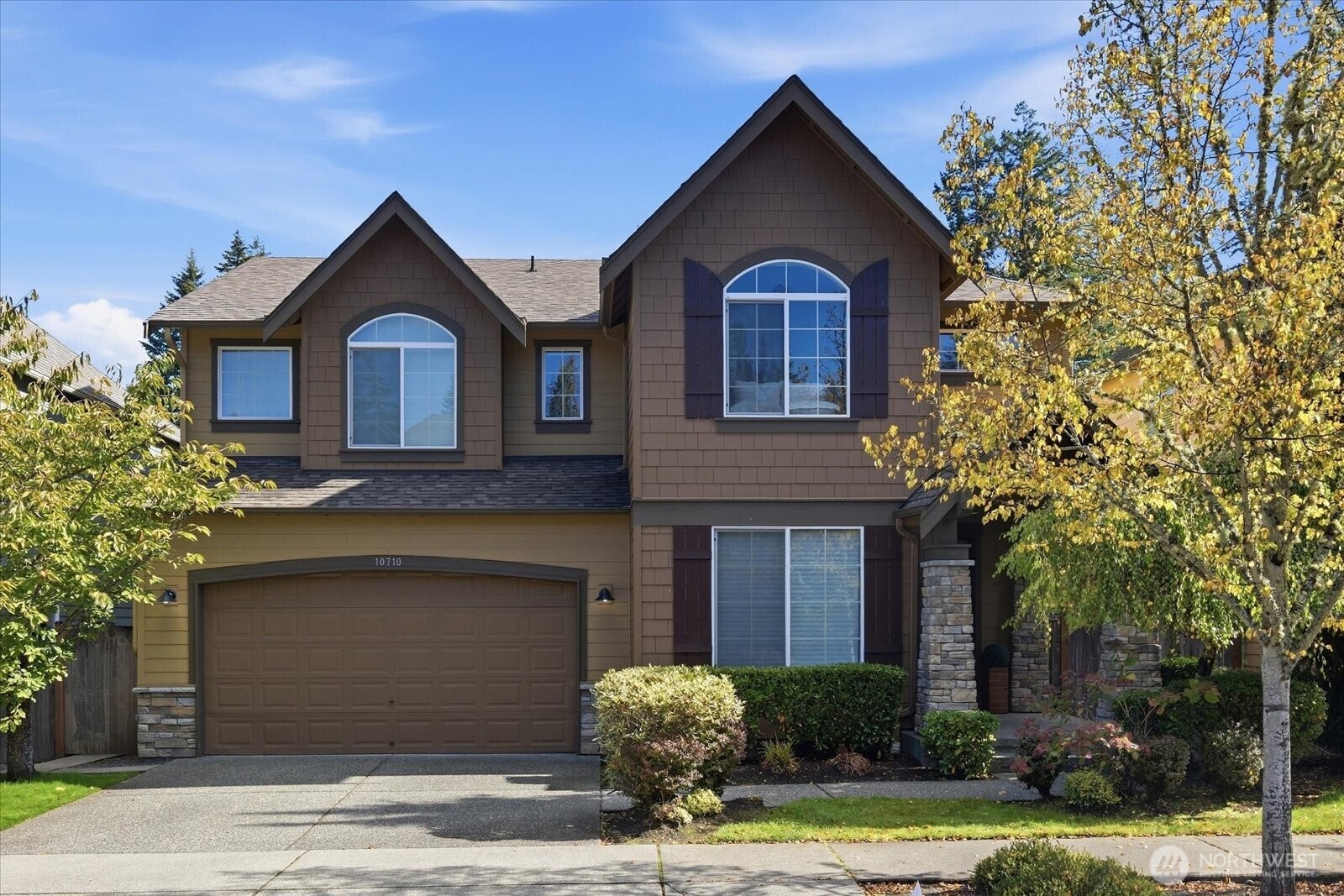 10710 242nd Place Property Photo 2
