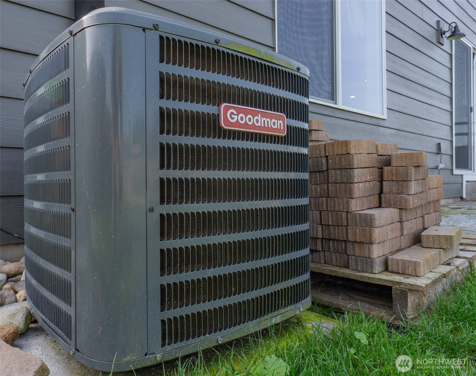 9131 Candytuft Court Property Photo 7