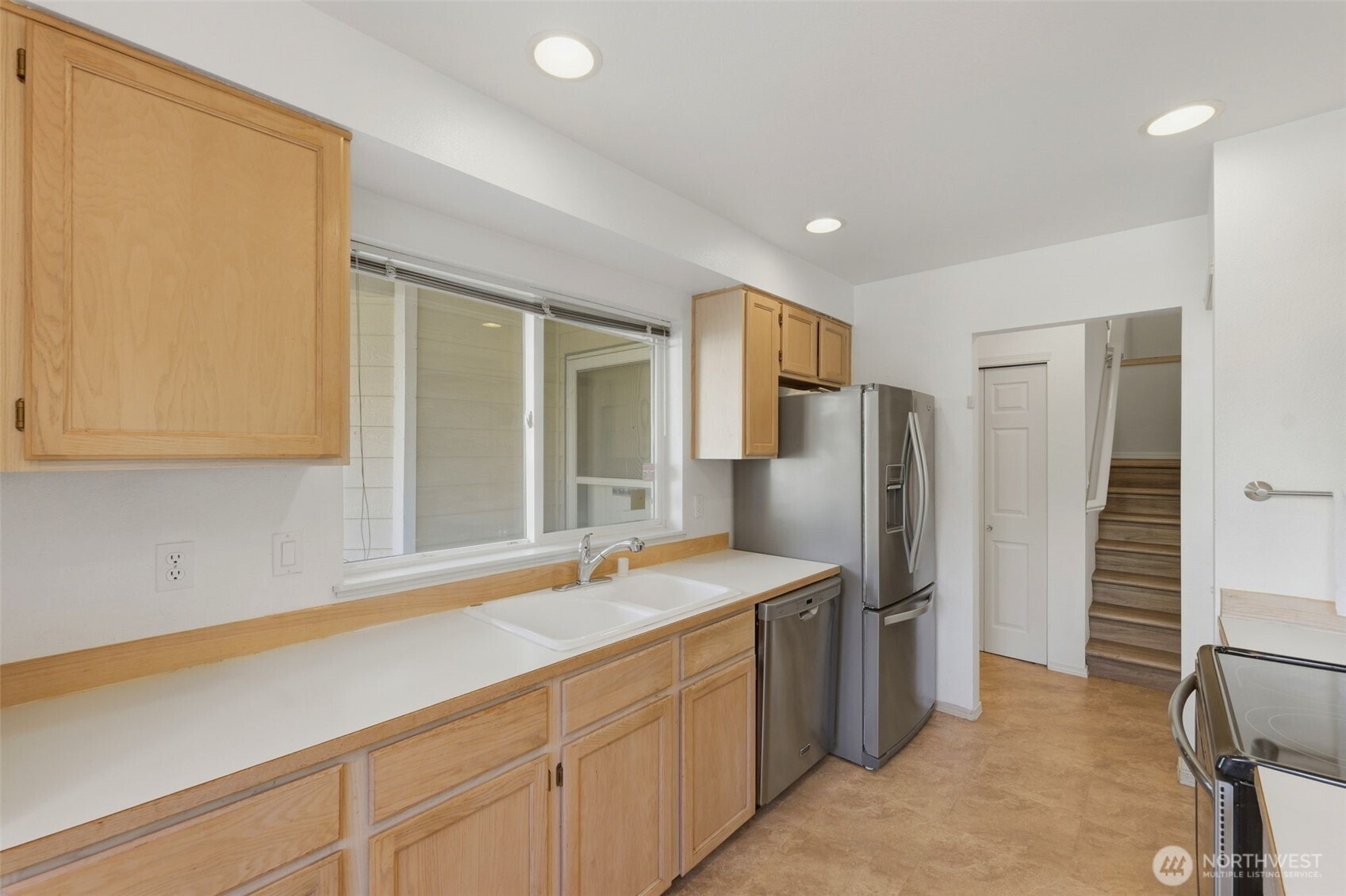 1924 187th Place Property Photo 12