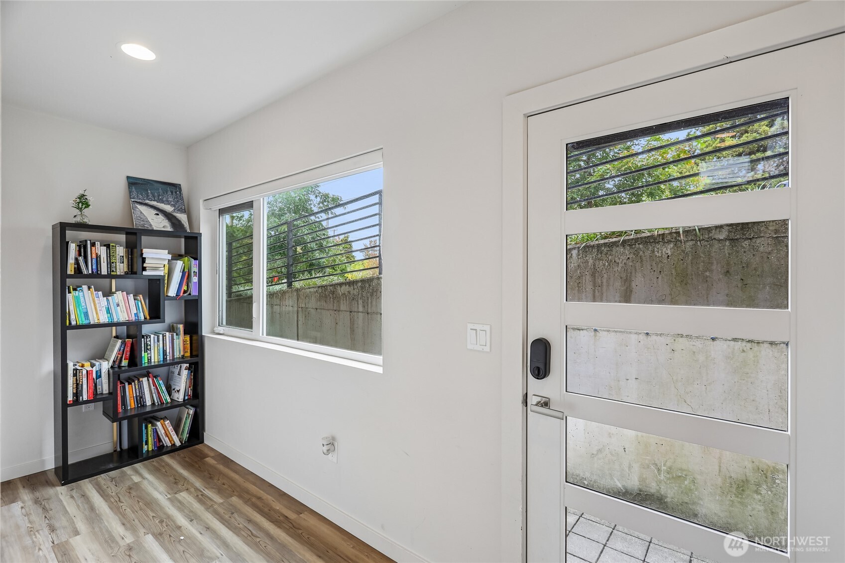 3709 S Dakota Street Property Photo 4