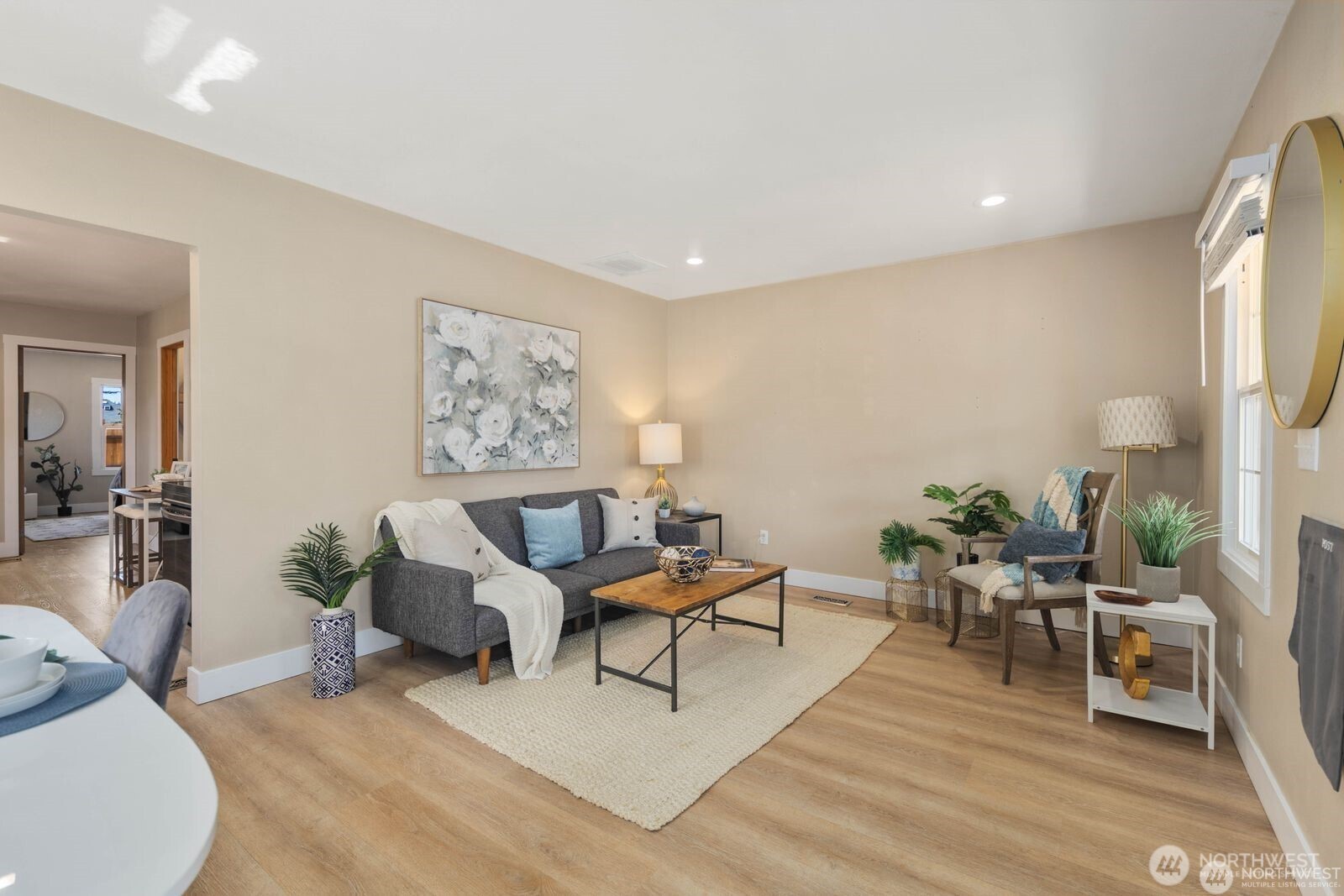 6622 S Warner Street Property Photo 4
