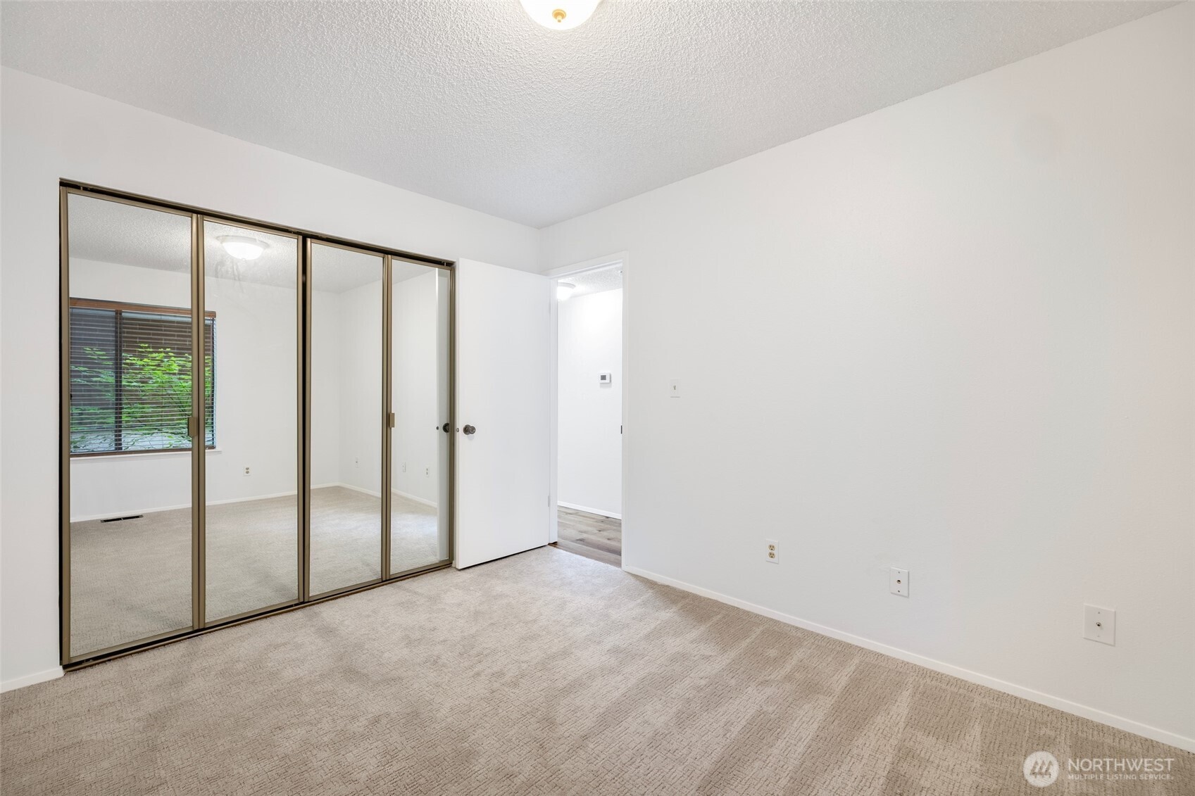 10817 Glen Acres Dr B Property Photo 15