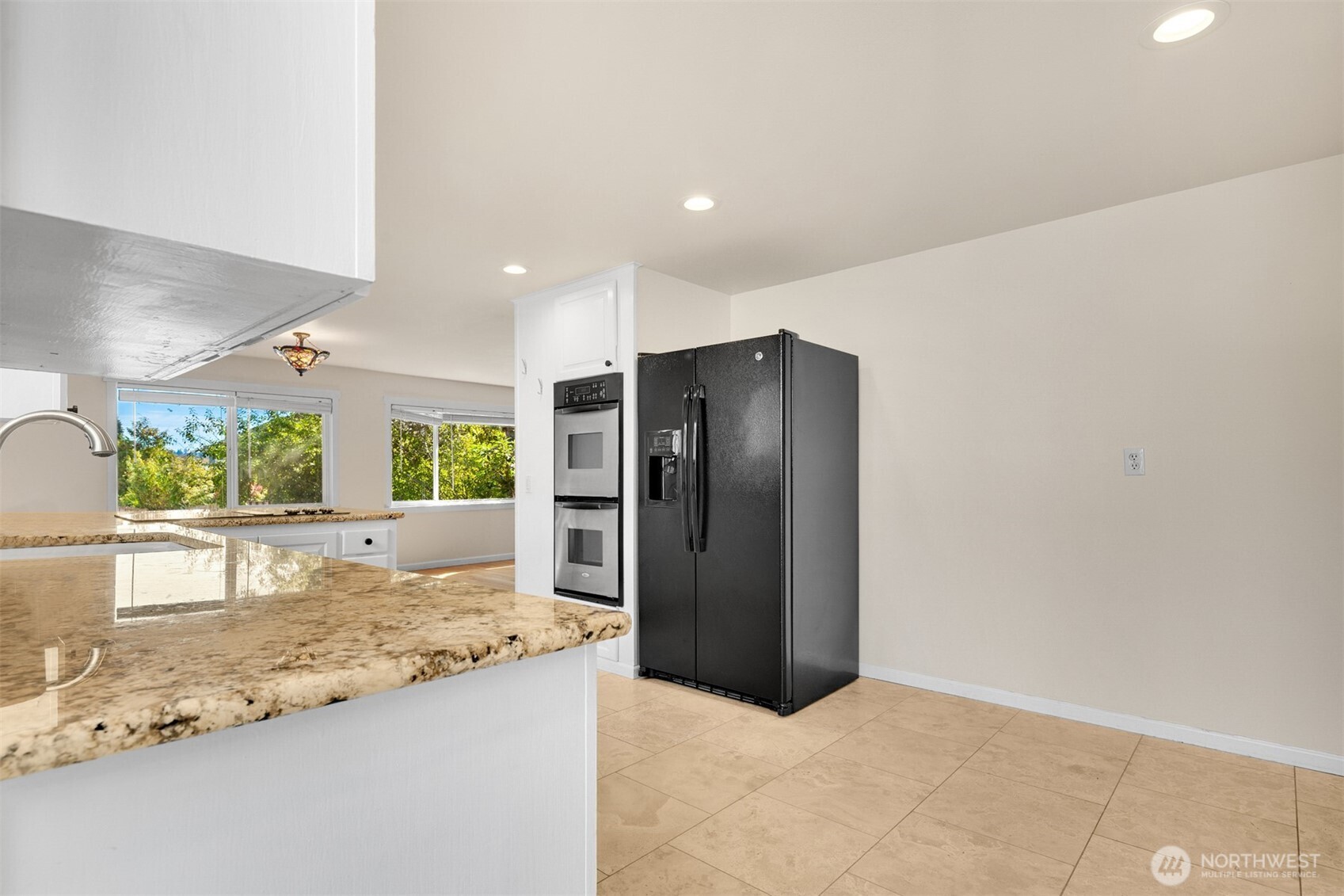 9515 Linden Avenue Property Photo 8