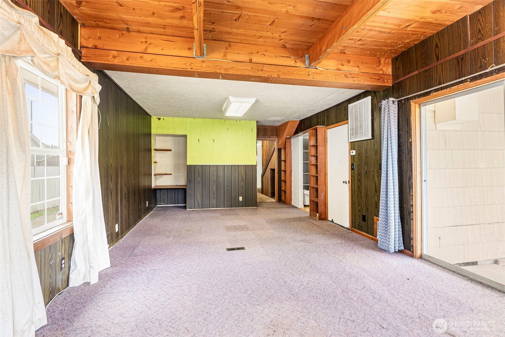 2535 30th Avenue Property Photo 10