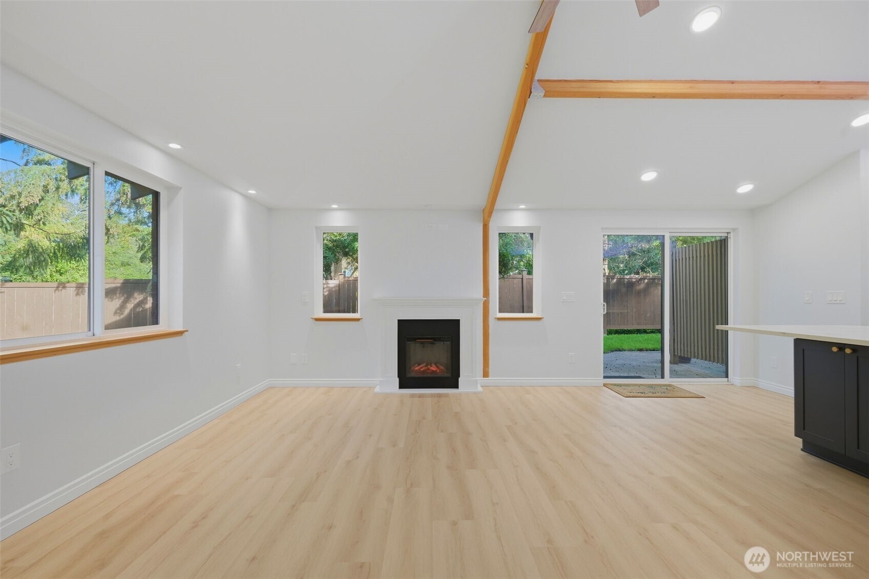 2802 Garden Court A Property Photo 12