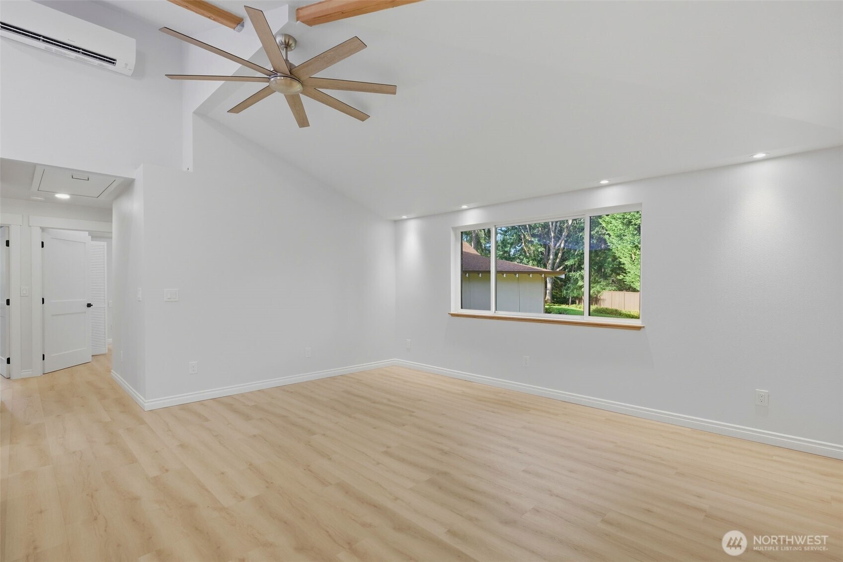 2802 Garden Court A Property Photo 16