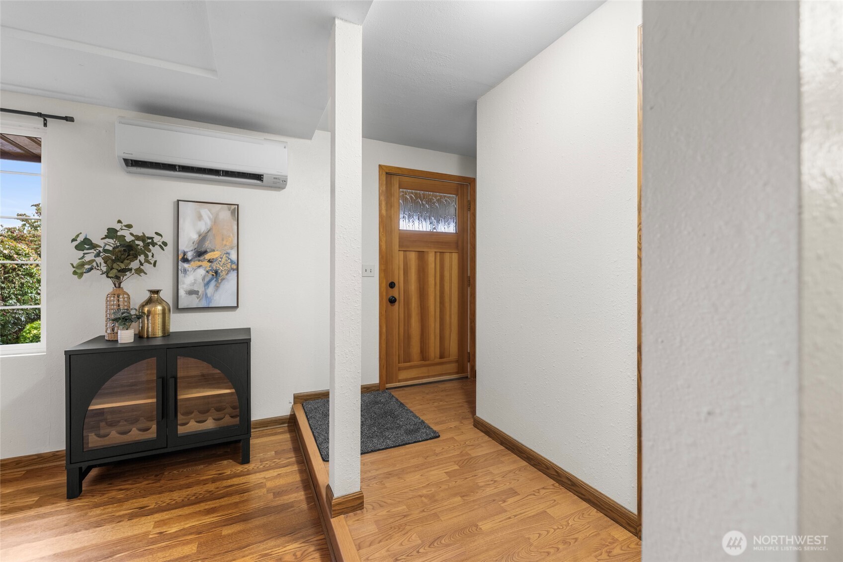 18727 Fishermans Loop Property Photo 5