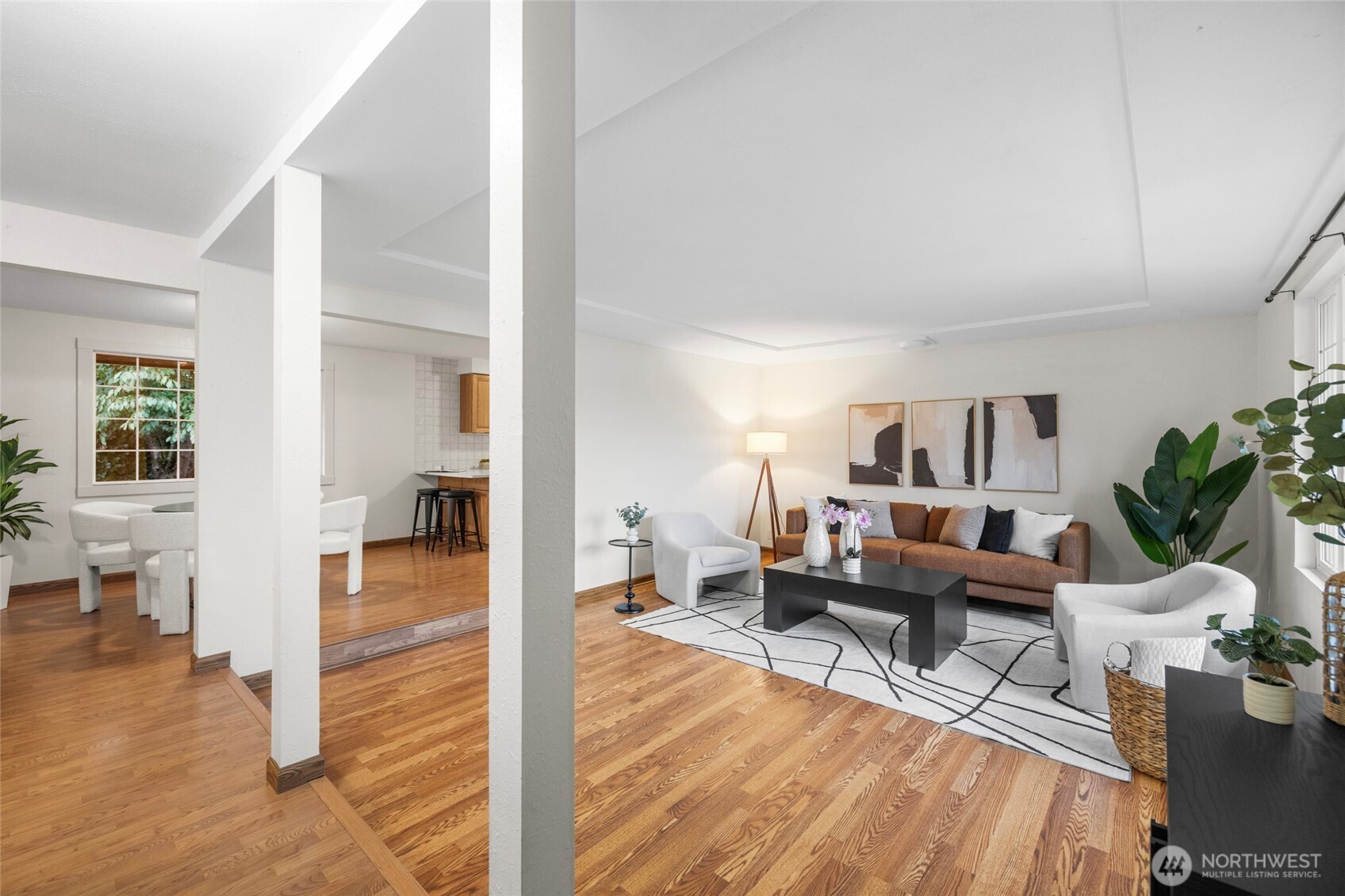 18727 Fishermans Loop Property Photo 6