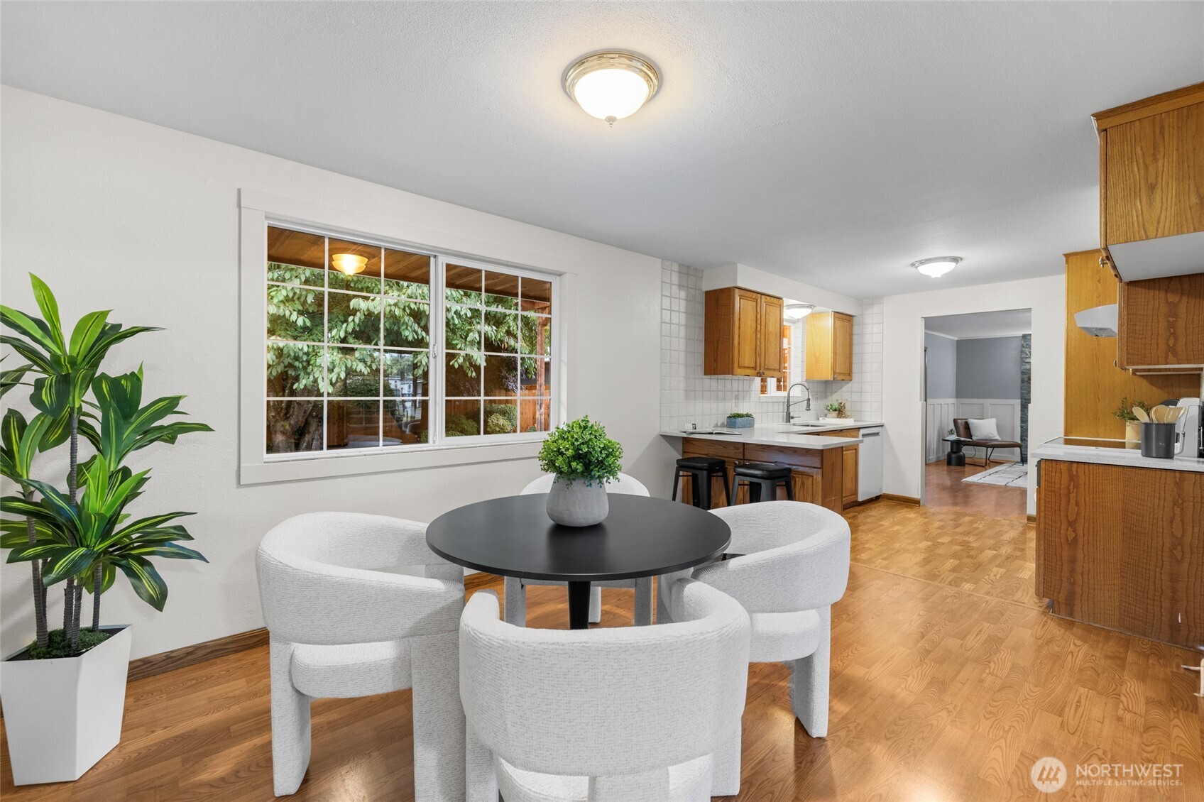 18727 Fishermans Loop Property Photo 11