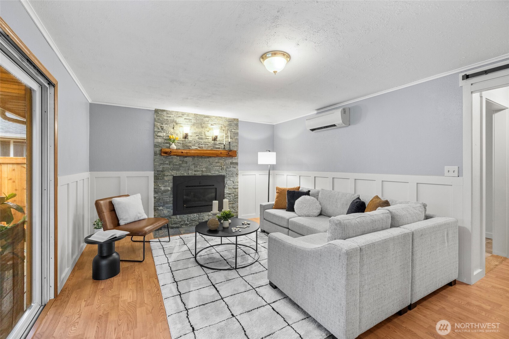 18727 Fishermans Loop Property Photo 18