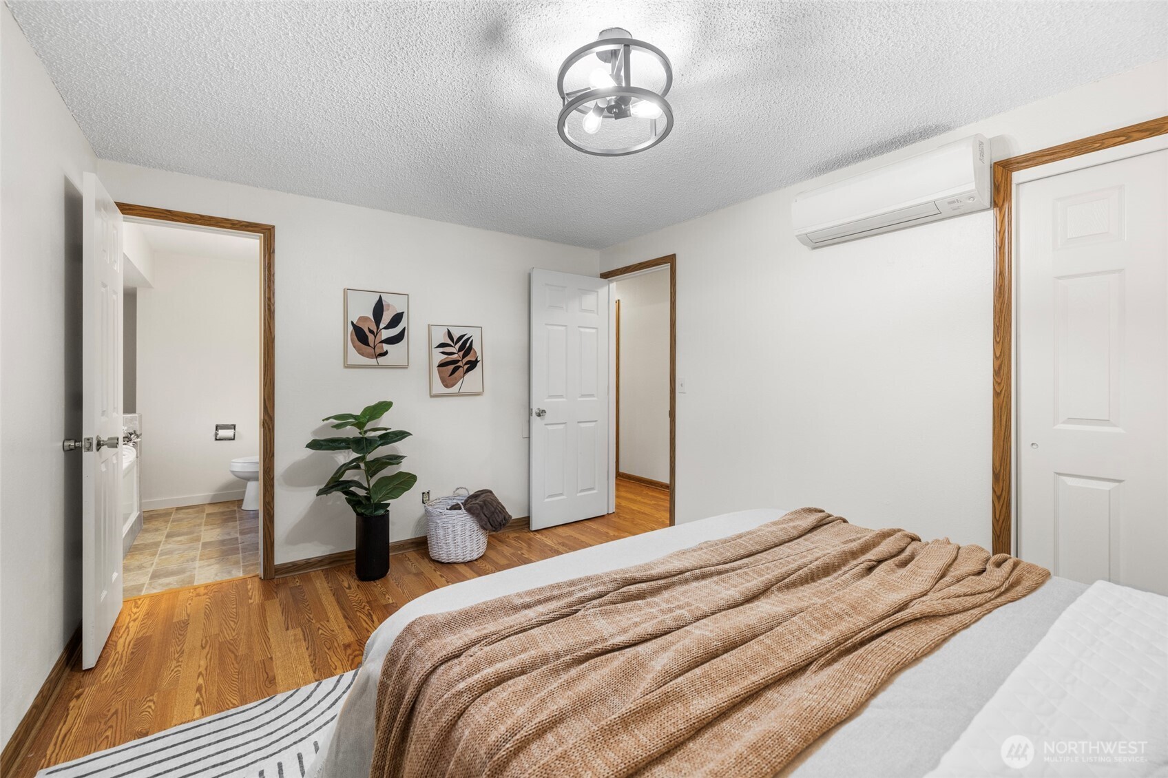 18727 Fishermans Loop Property Photo 27