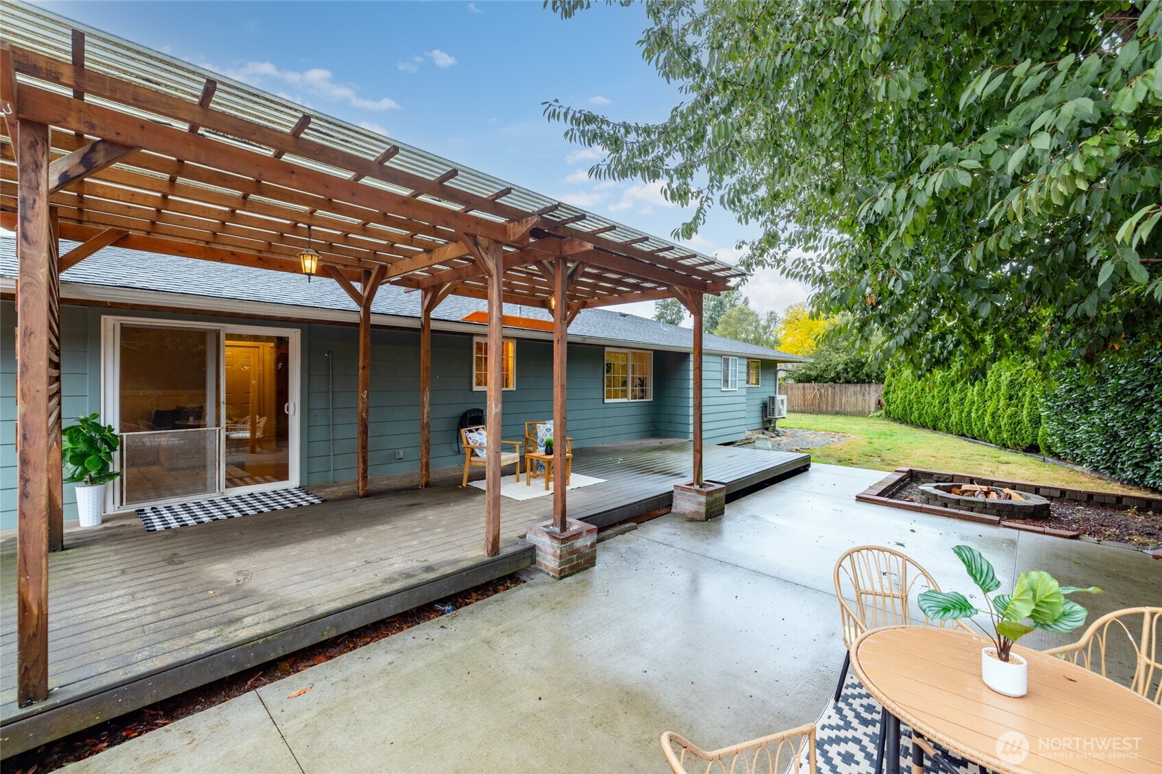 18727 Fishermans Loop Property Photo 34