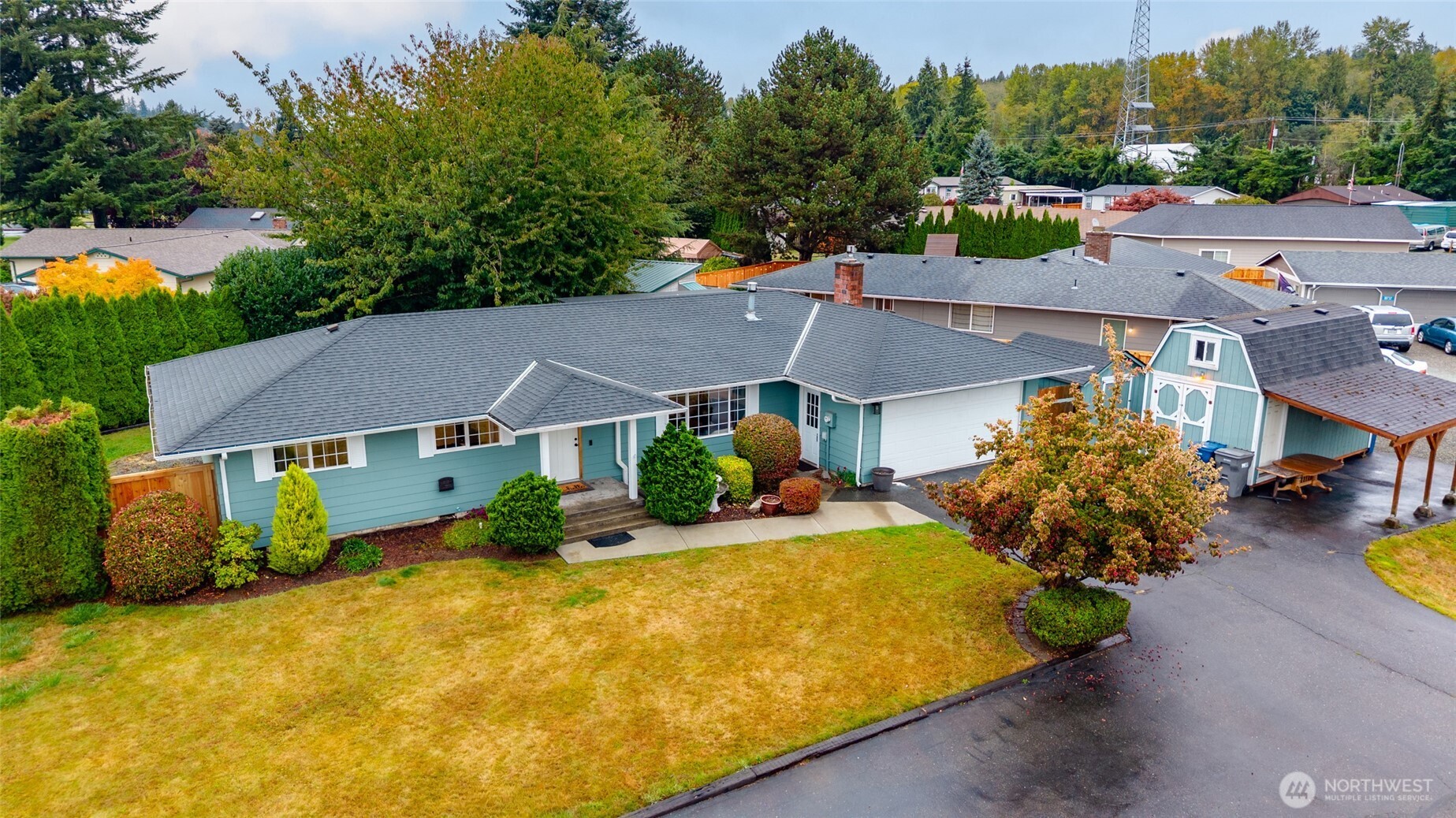 18727 Fishermans Loop Property Photo 37
